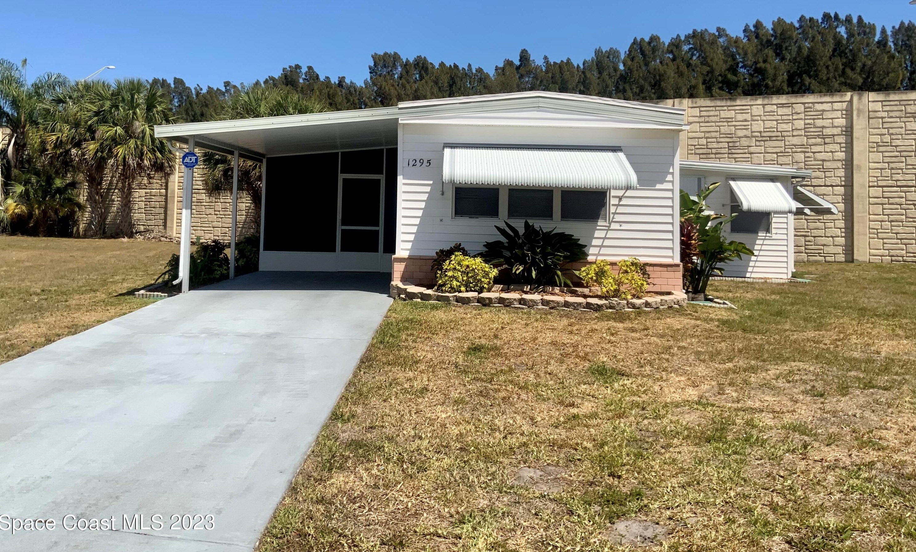 1295 Dove Ct, Melbourne, FL 32907-2157