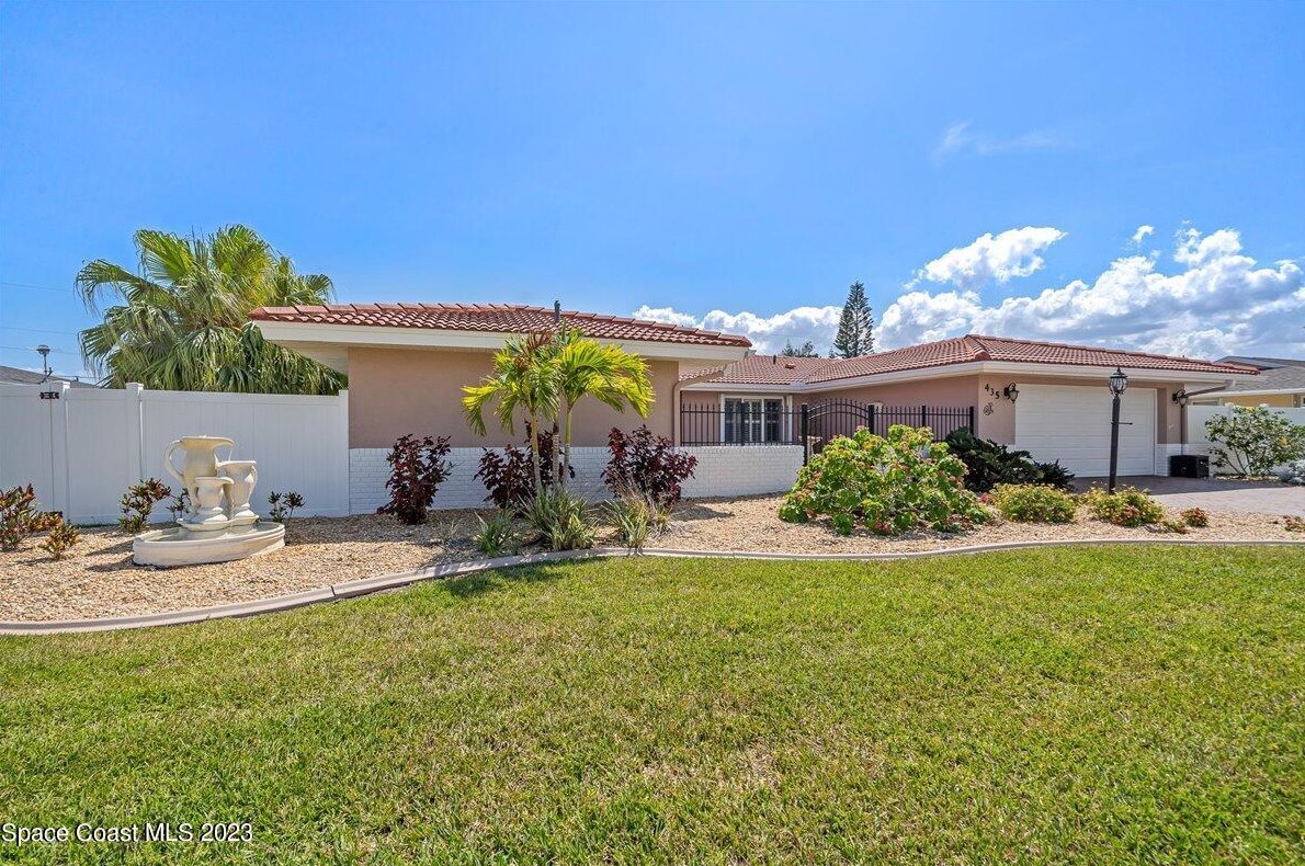 435 Hamlin Ave, Melbourne, FL 32937-3142