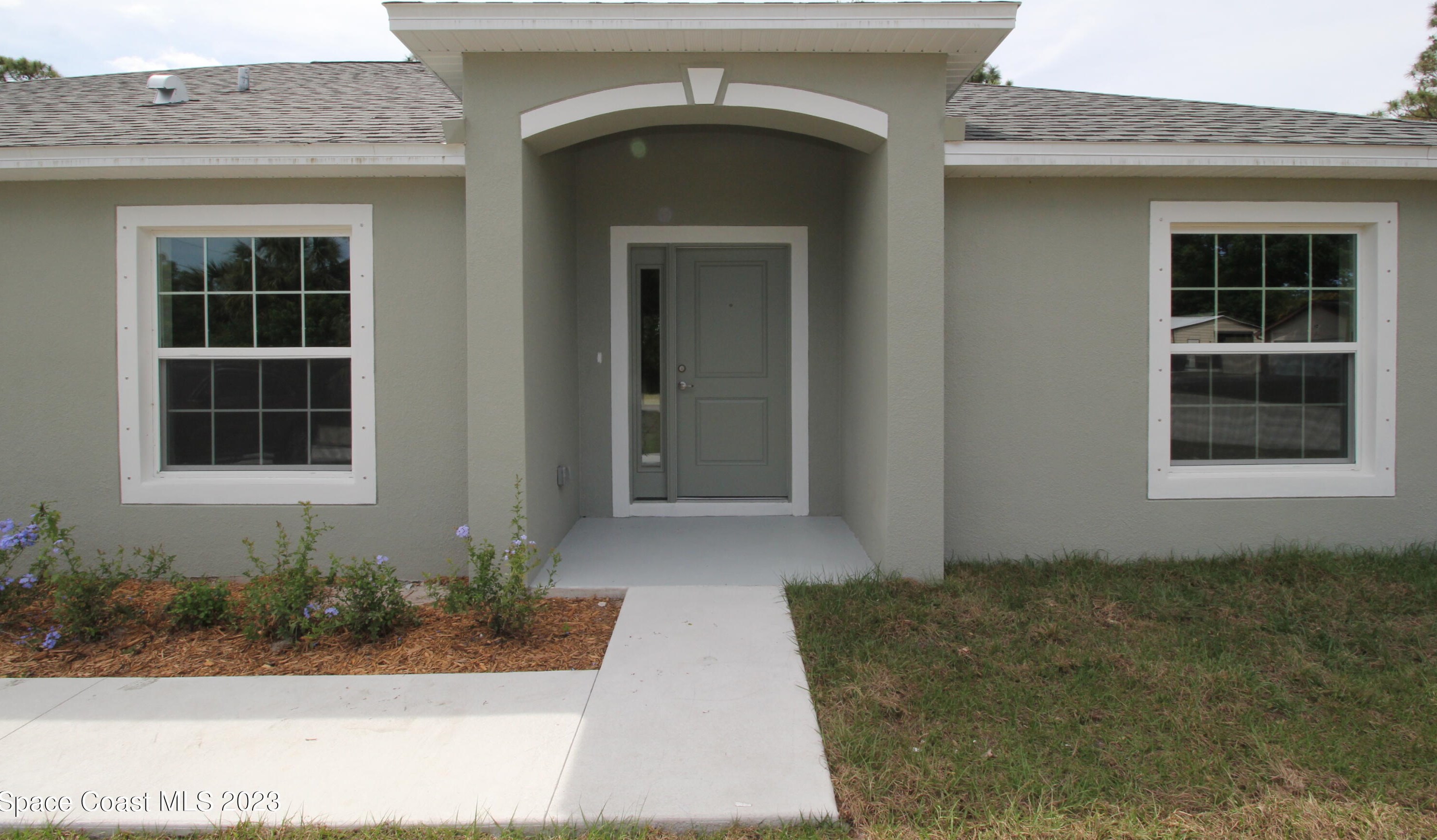 417 Cremona Ave Nw, Melbourne, FL 32907
