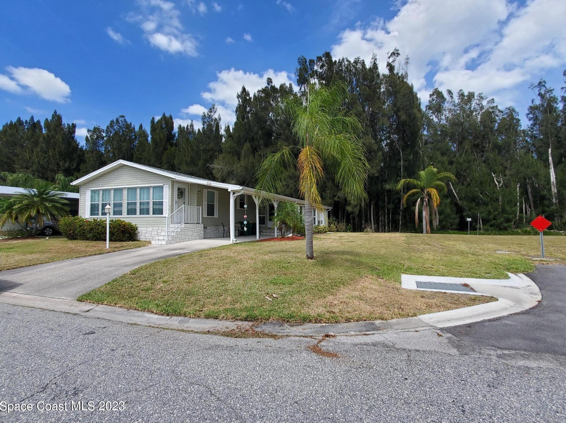 515 Papaya Cir, Sebastian, FL 32976