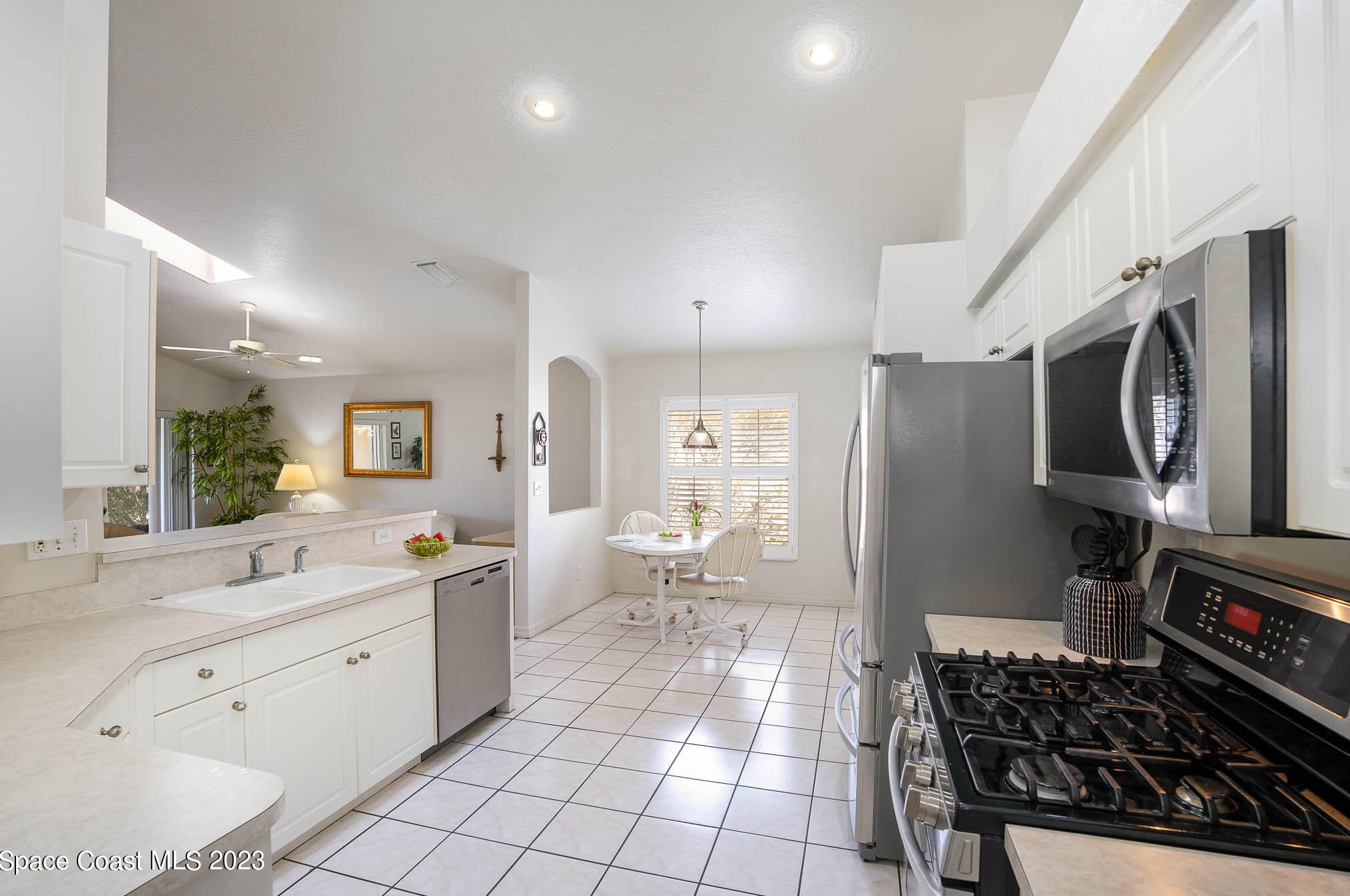 550 Morning Cove Cir, Melbourne, FL 32909-6810