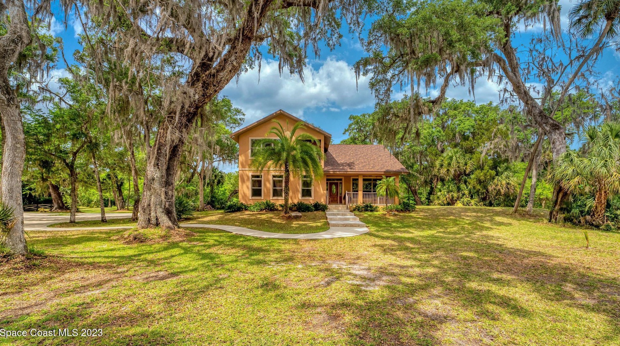 5560 Canvasback Dr, Mims, FL 32754