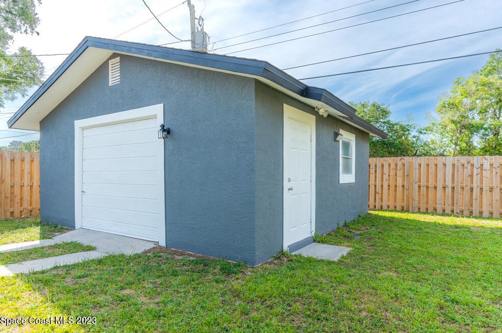 2449 Apache Dr, Melbourne FL  32935-2610 exterior