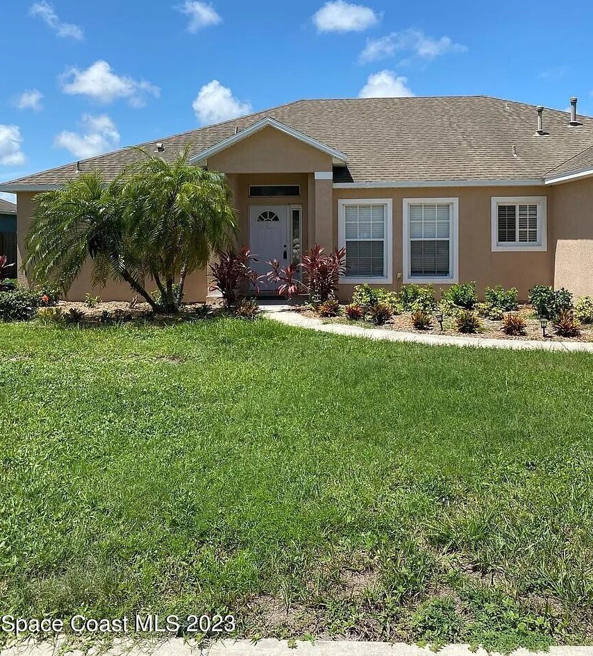 1913 Gloria Cir, Melbourne, FL 32905-5141
