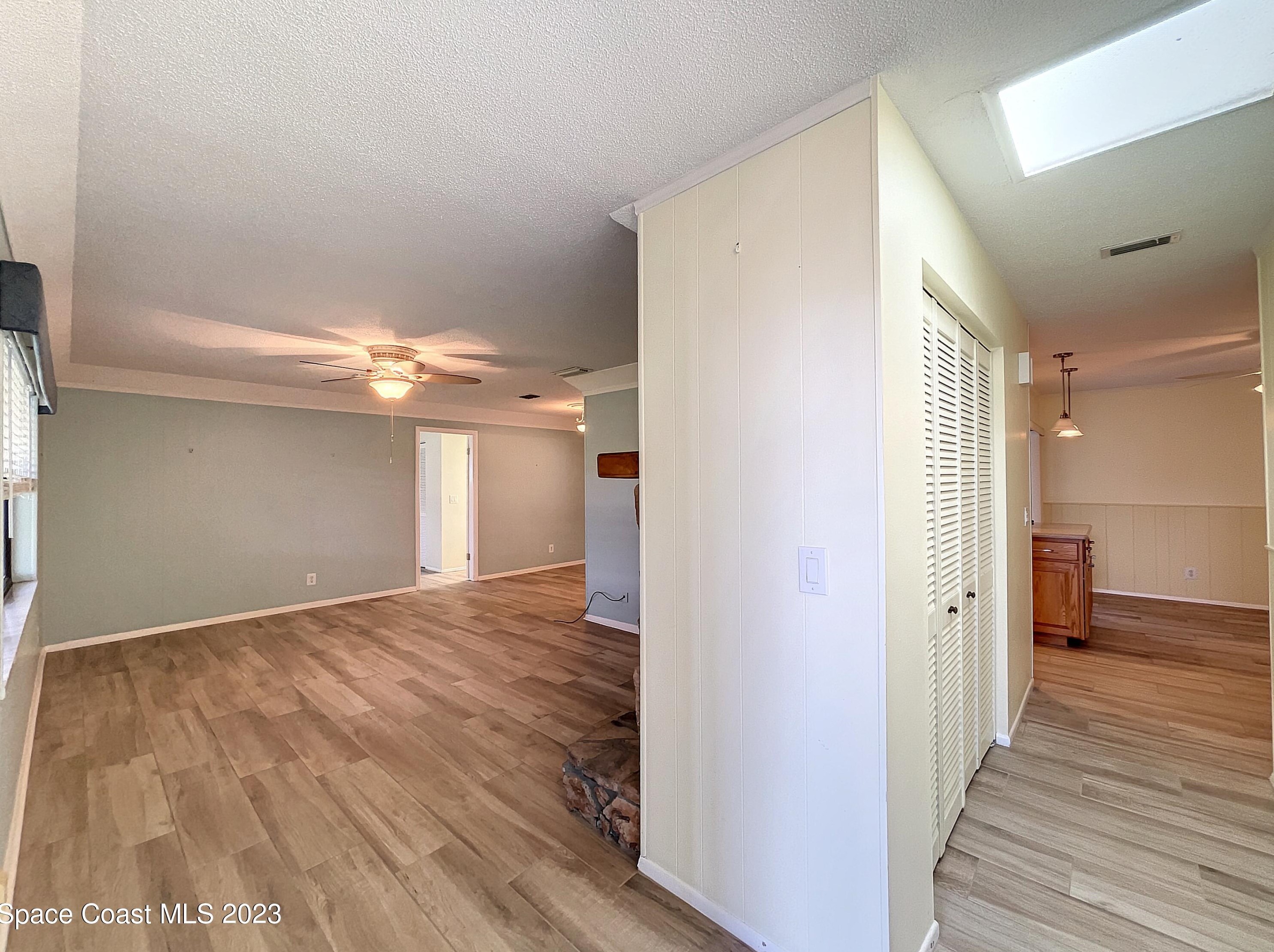 1310 Arlington Cir, Merritt Island, FL 32952-5403
