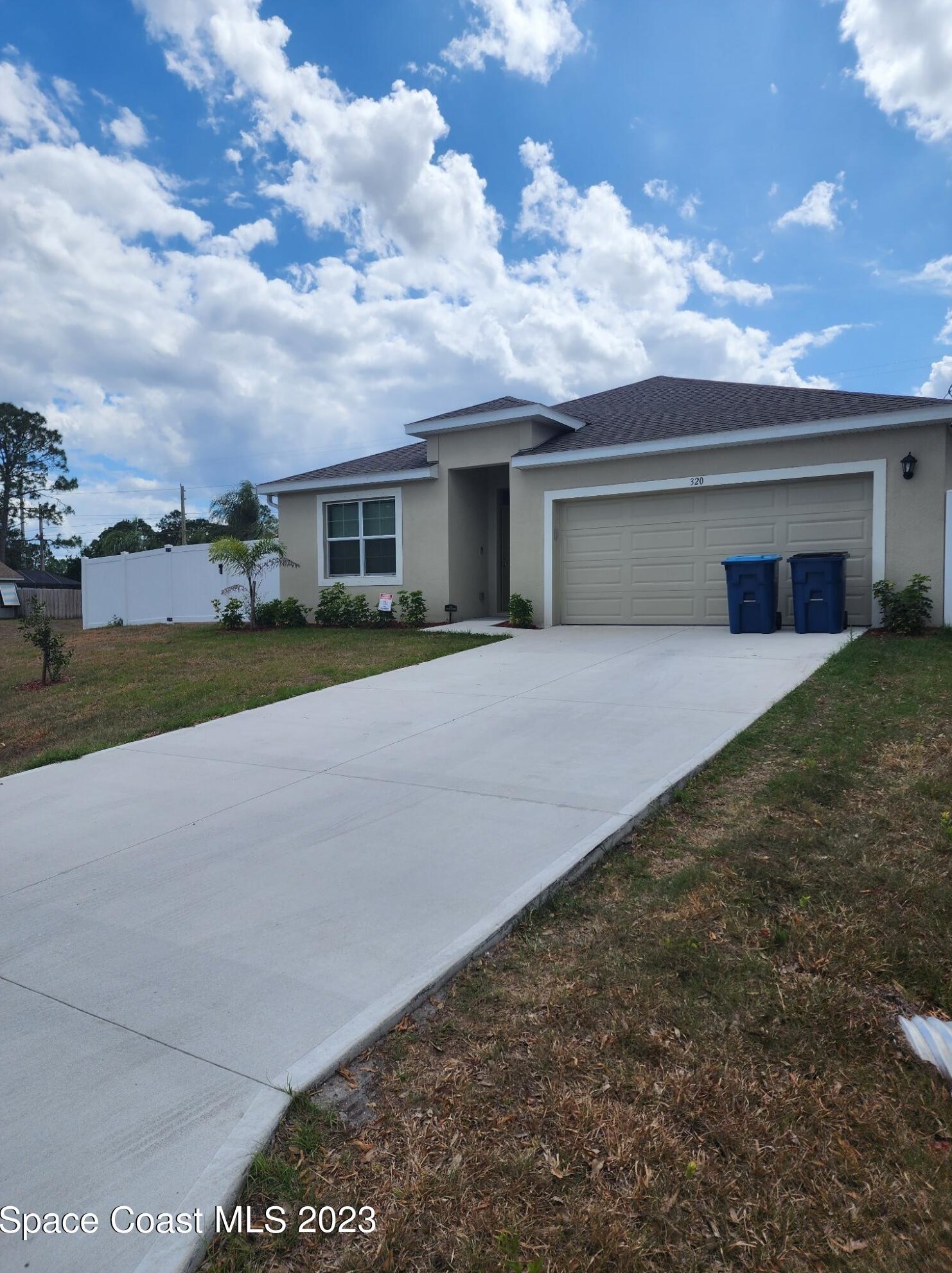 320 Godfrey Rd, Melbourne, FL 32909-8841
