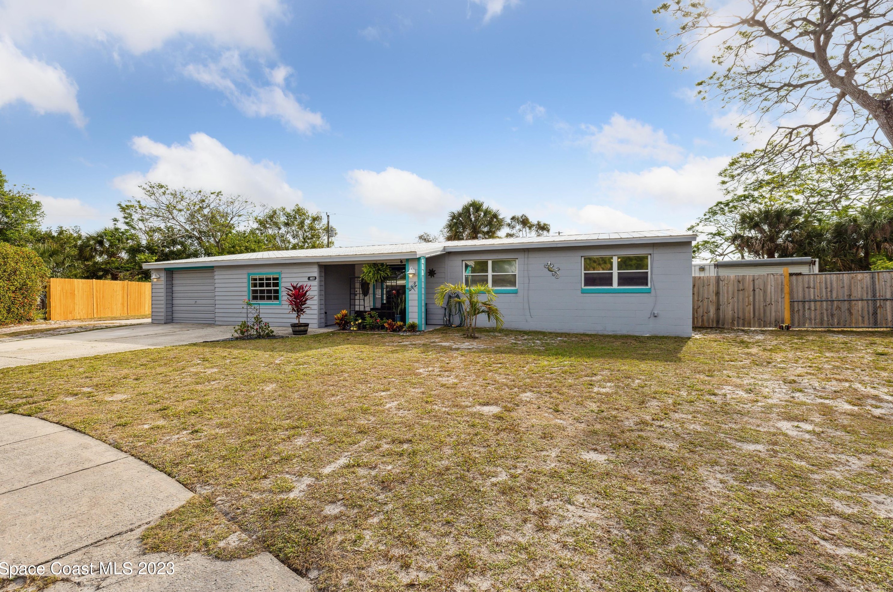 1037 Taft Ct, Melbourne, FL 32935-4060