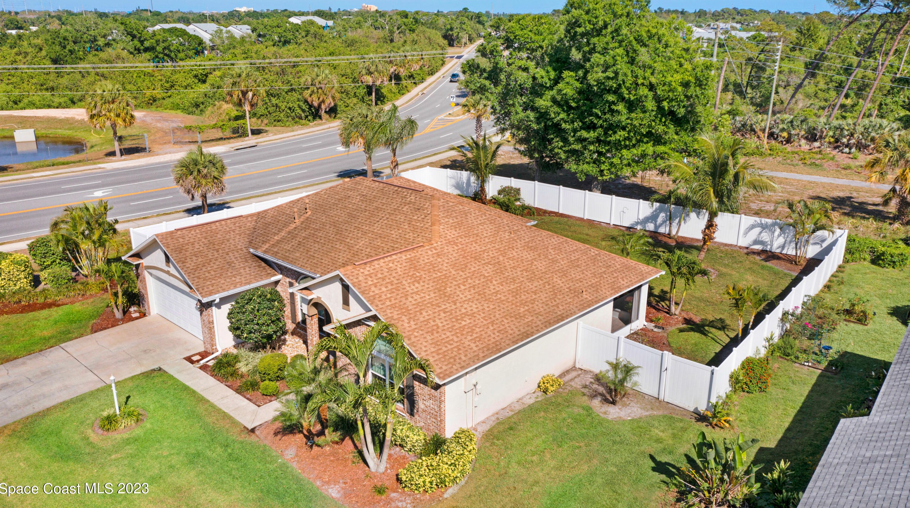 1621 Sweetwater Bnd, Melbourne, FL 32935-5259