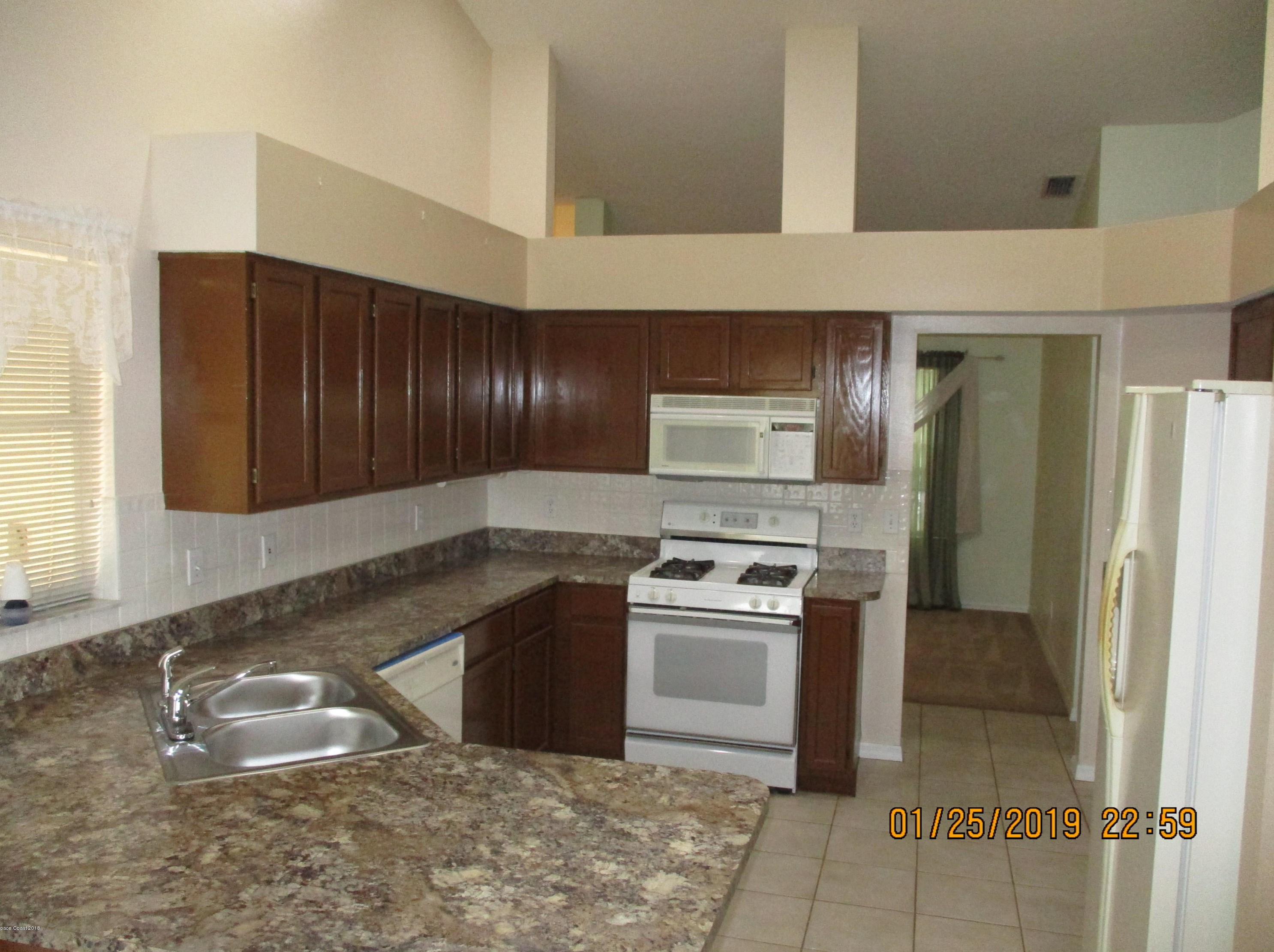 3198 Brentwood Ln, Melbourne, FL 32934