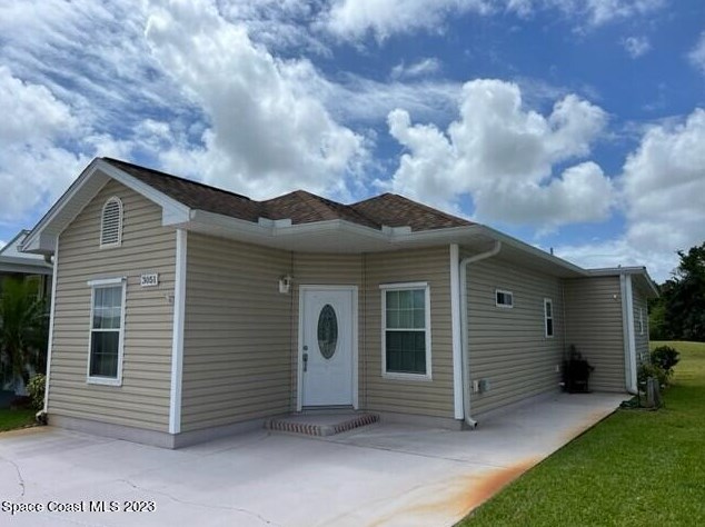 3051 Frontier Dr #100, Titusville, FL 32796