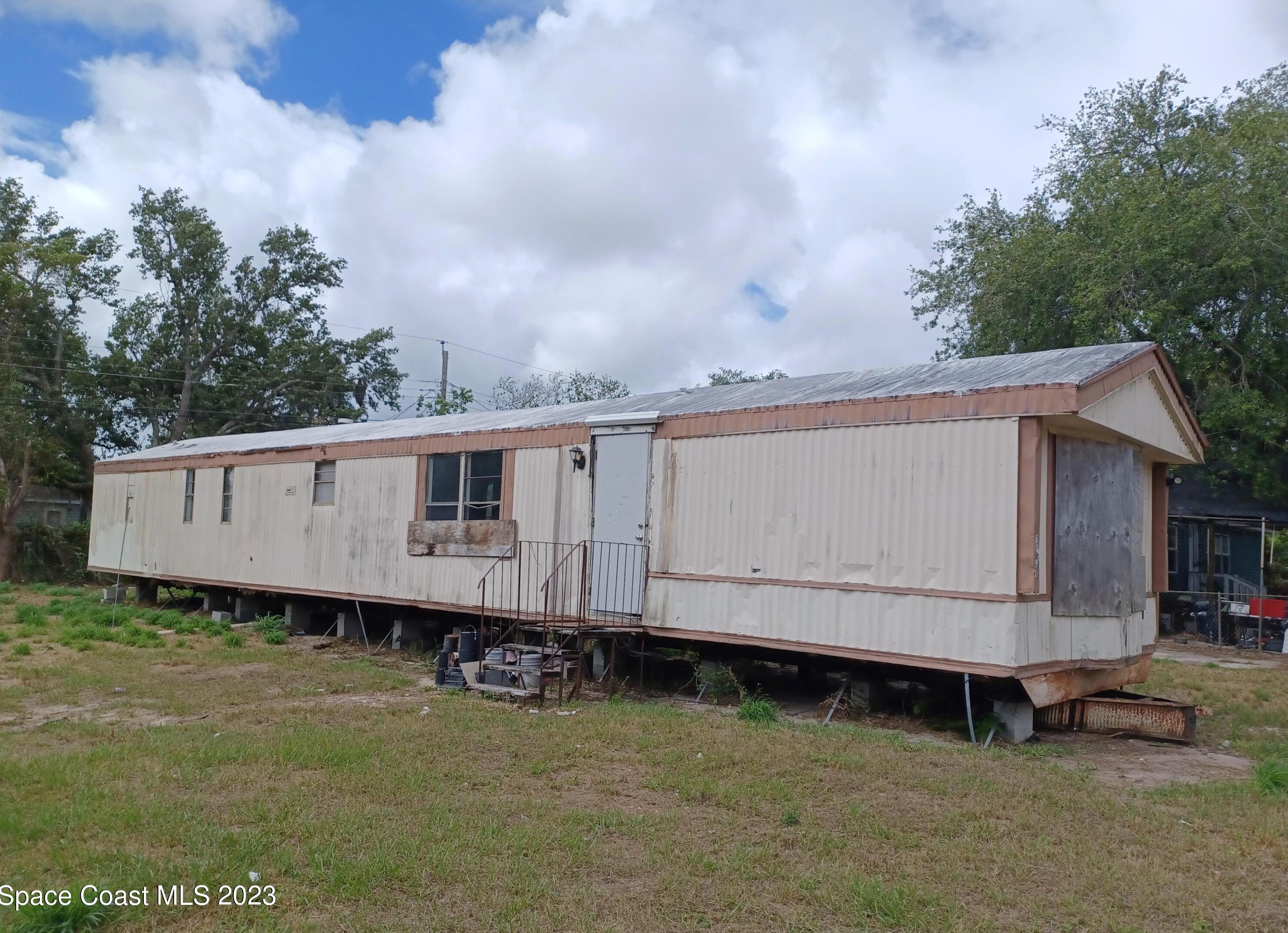 3221 Dedham St, Mims, FL 32754