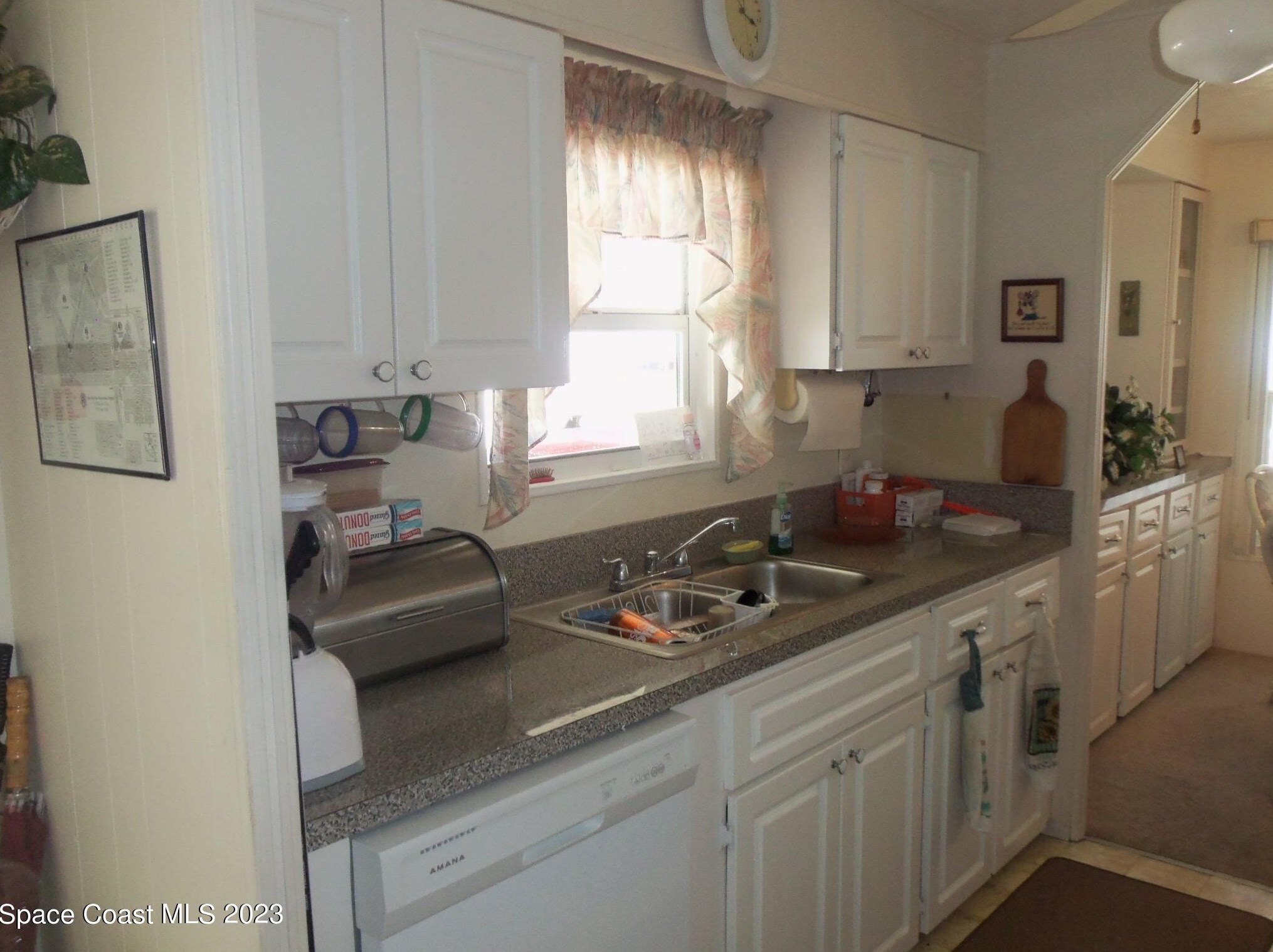 725 Lark Dr, Sebastian, FL 32976