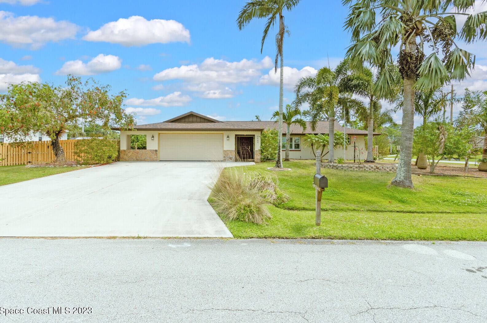 1101 Peacock Ave, Melbourne, FL 32907-1336