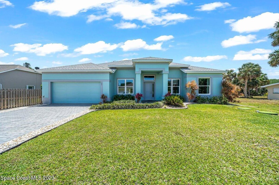 165 Ibis Dr, Melbourne, FL 32951-3723