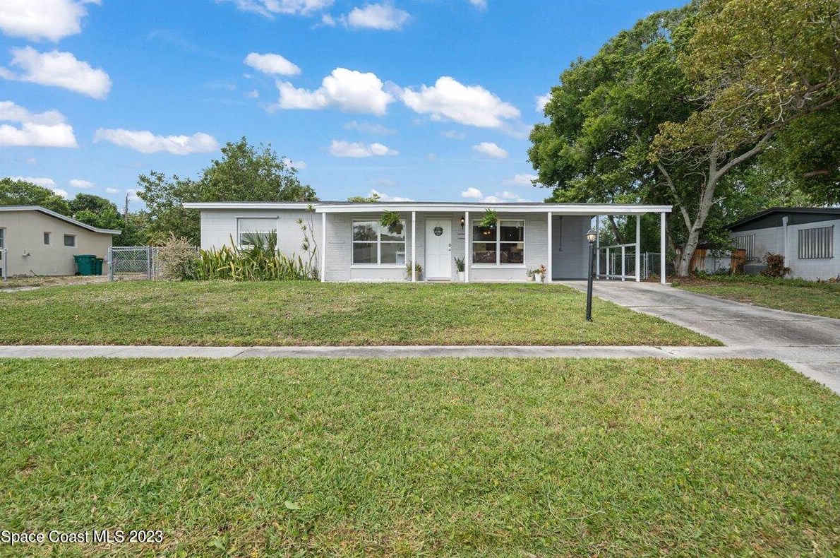 1809 Pontiac Cir, Melbourne, FL 32935-4977