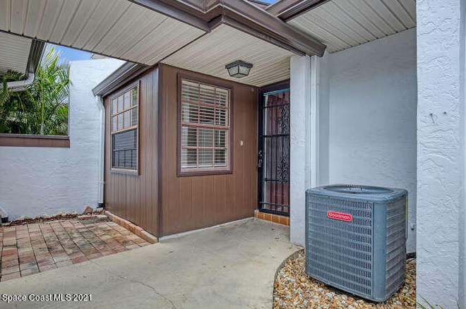 255 Paradise Blvd #10, Melbourne, FL 32903