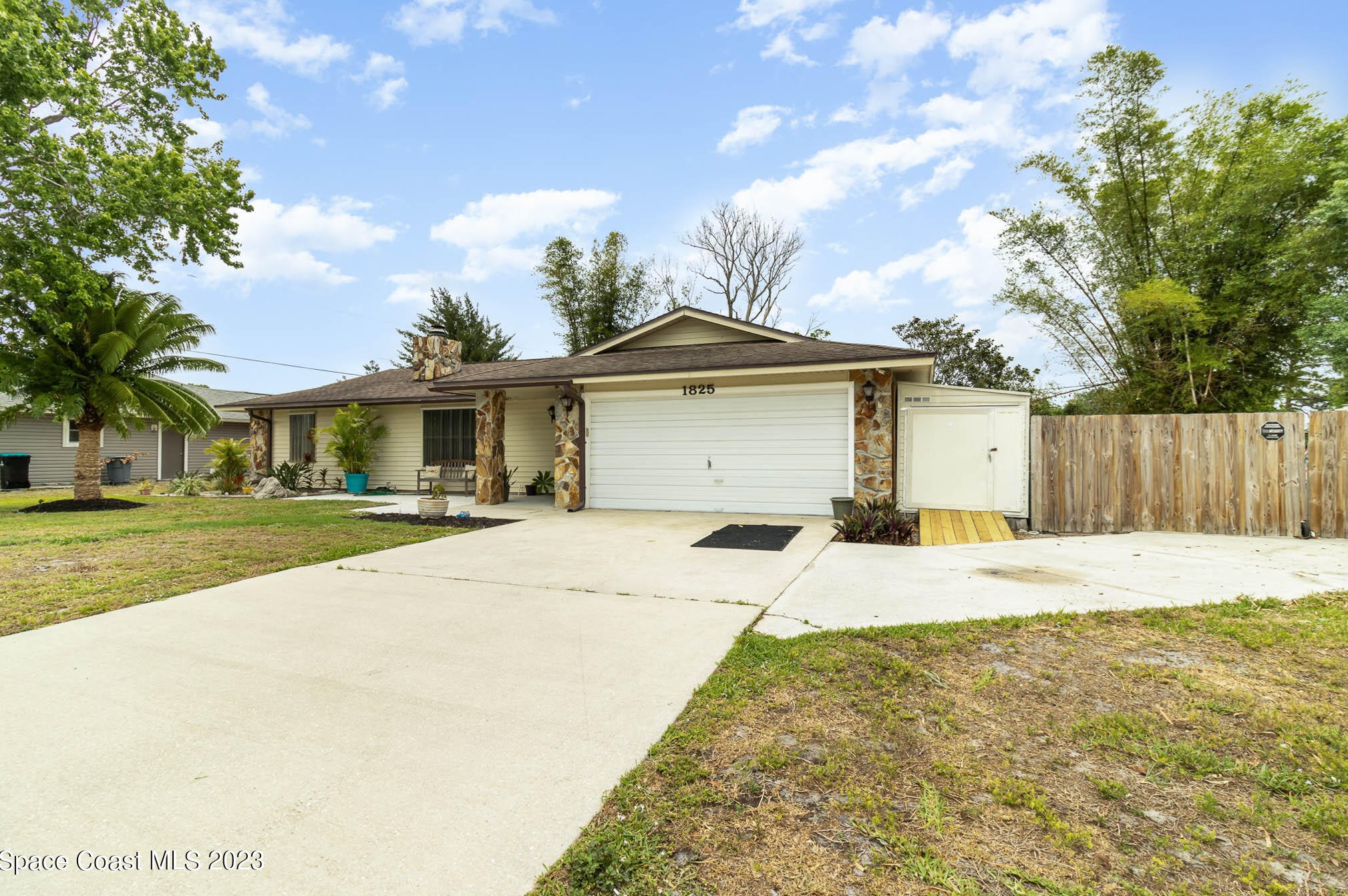 1825 Emerson Dr, Melbourne, FL 32909-4112