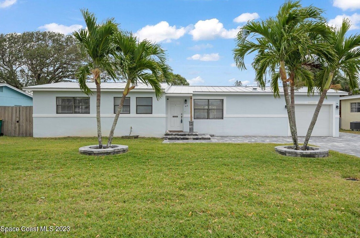 216 2nd Ter, Melbourne, FL 32937-3765