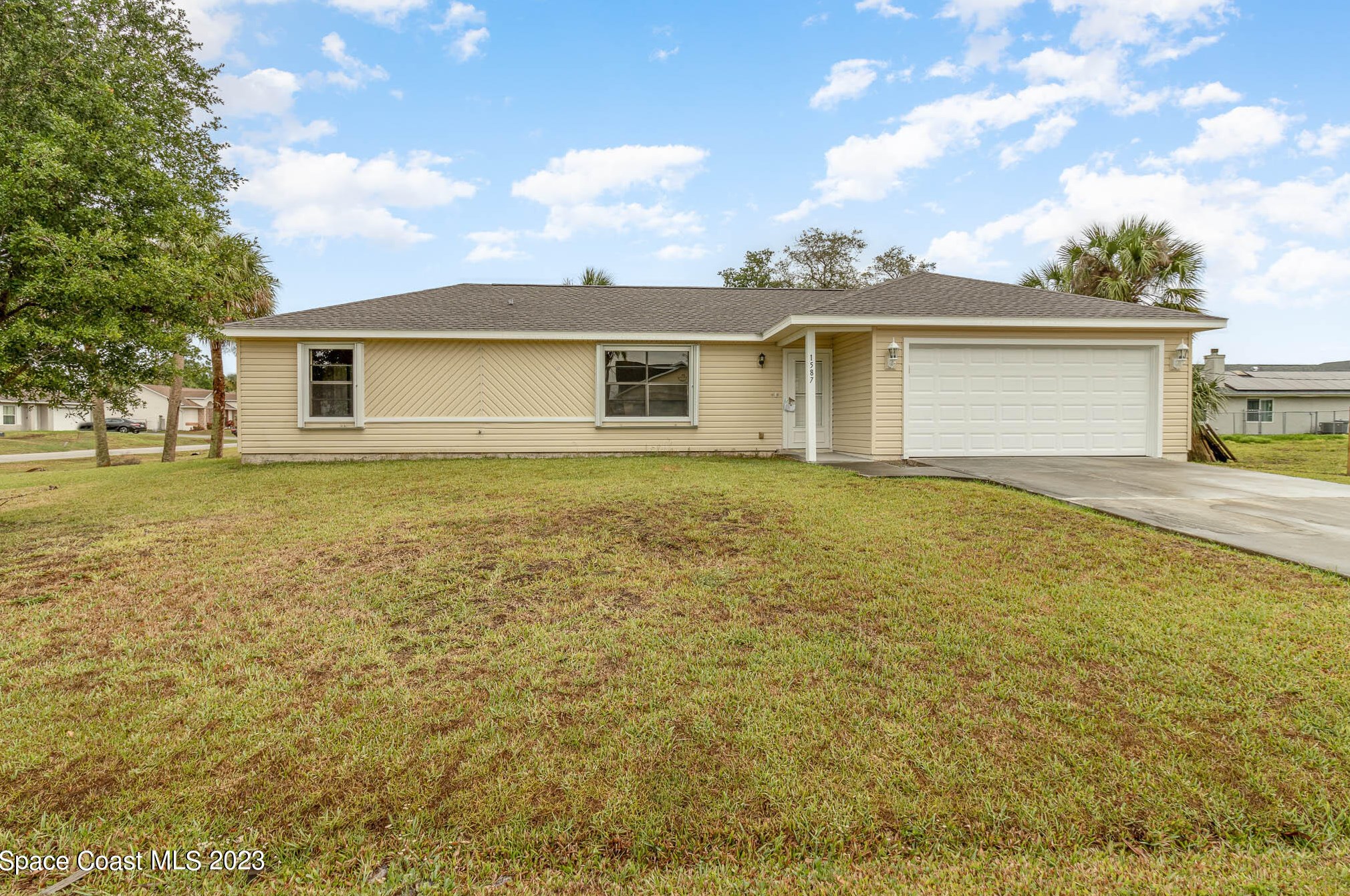 1587 Cass Ave, Melbourne, FL 32907-8676