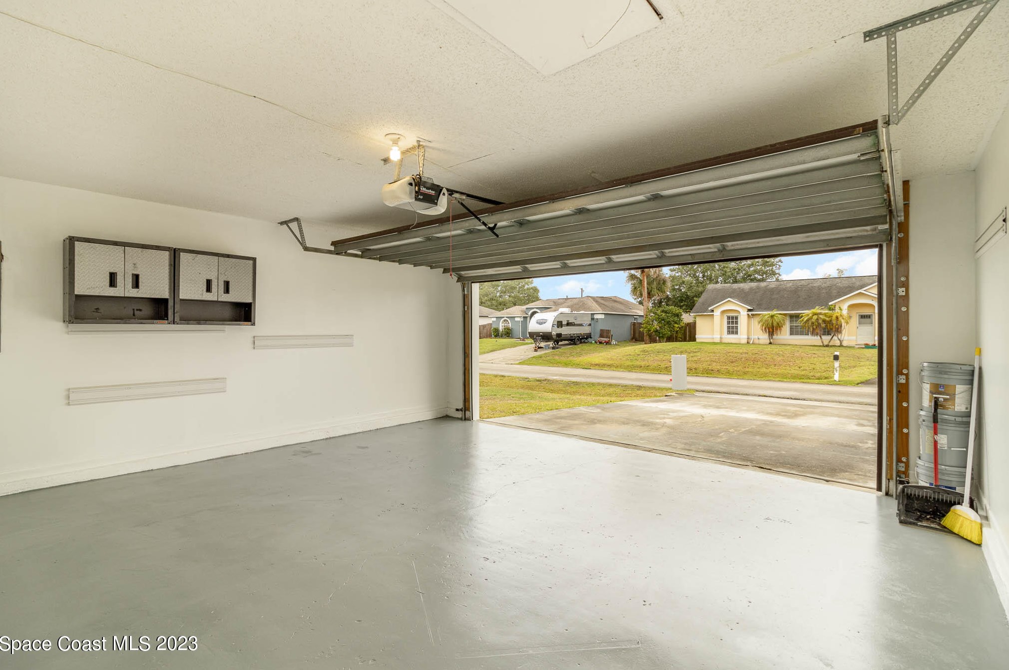1587 Cass Ave, Melbourne FL  32907-8676 exterior