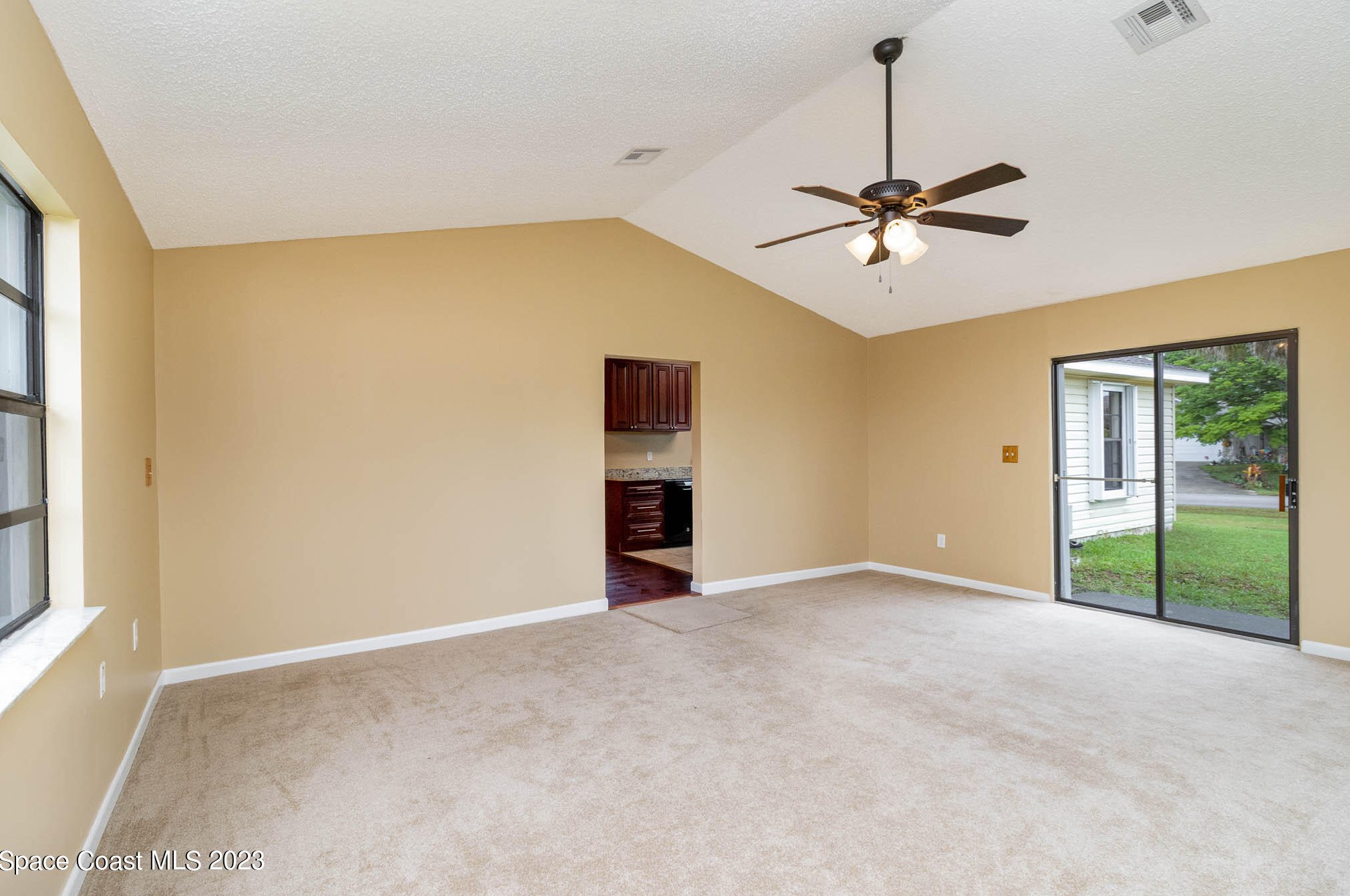 1587 Cass Ave, Melbourne FL  32907-8676 exterior