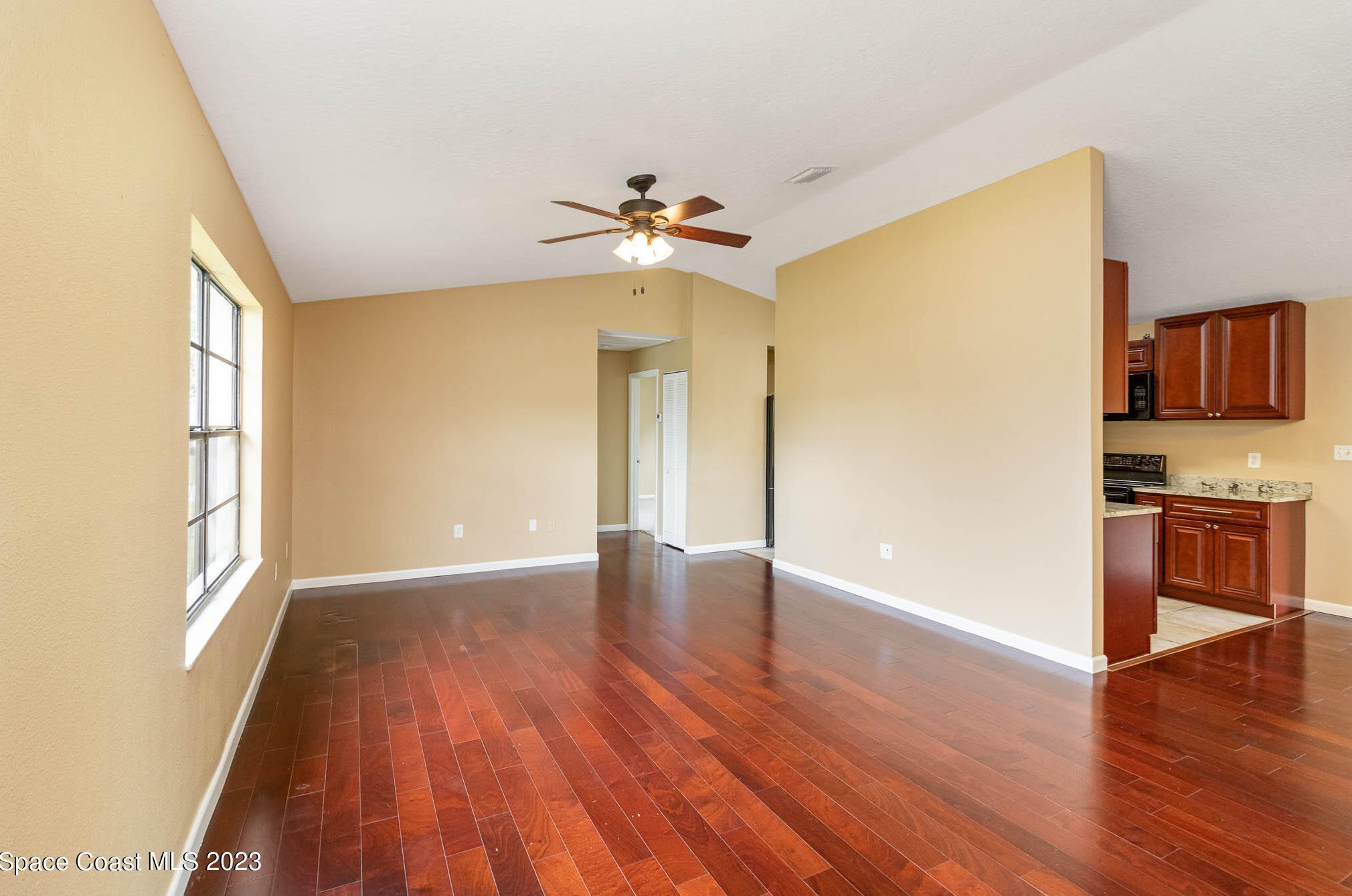 1587 Cass Ave, Melbourne FL  32907-8676 exterior