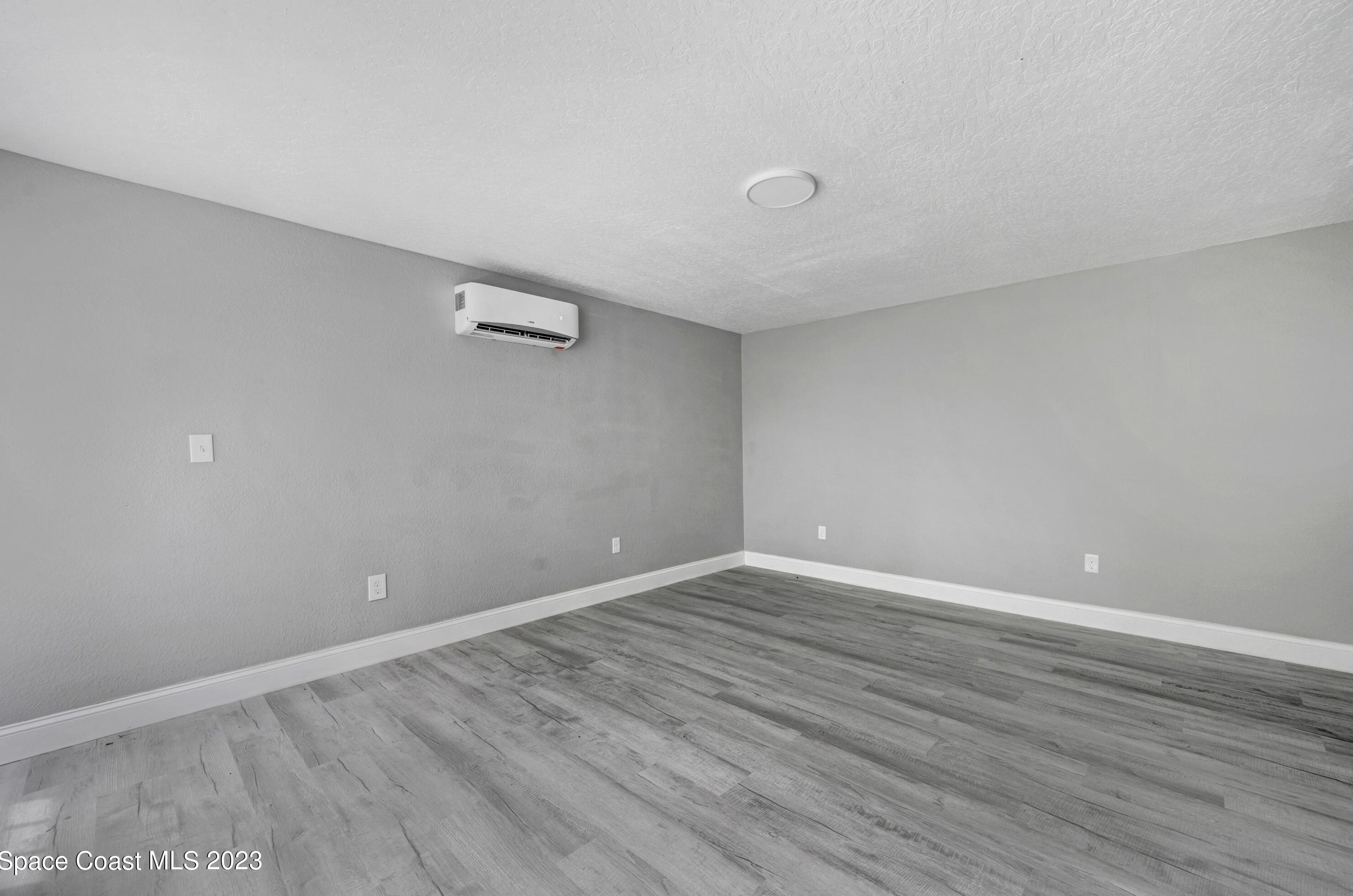 336 Patrick Cir, Melbourne FL  32901-4148 exterior