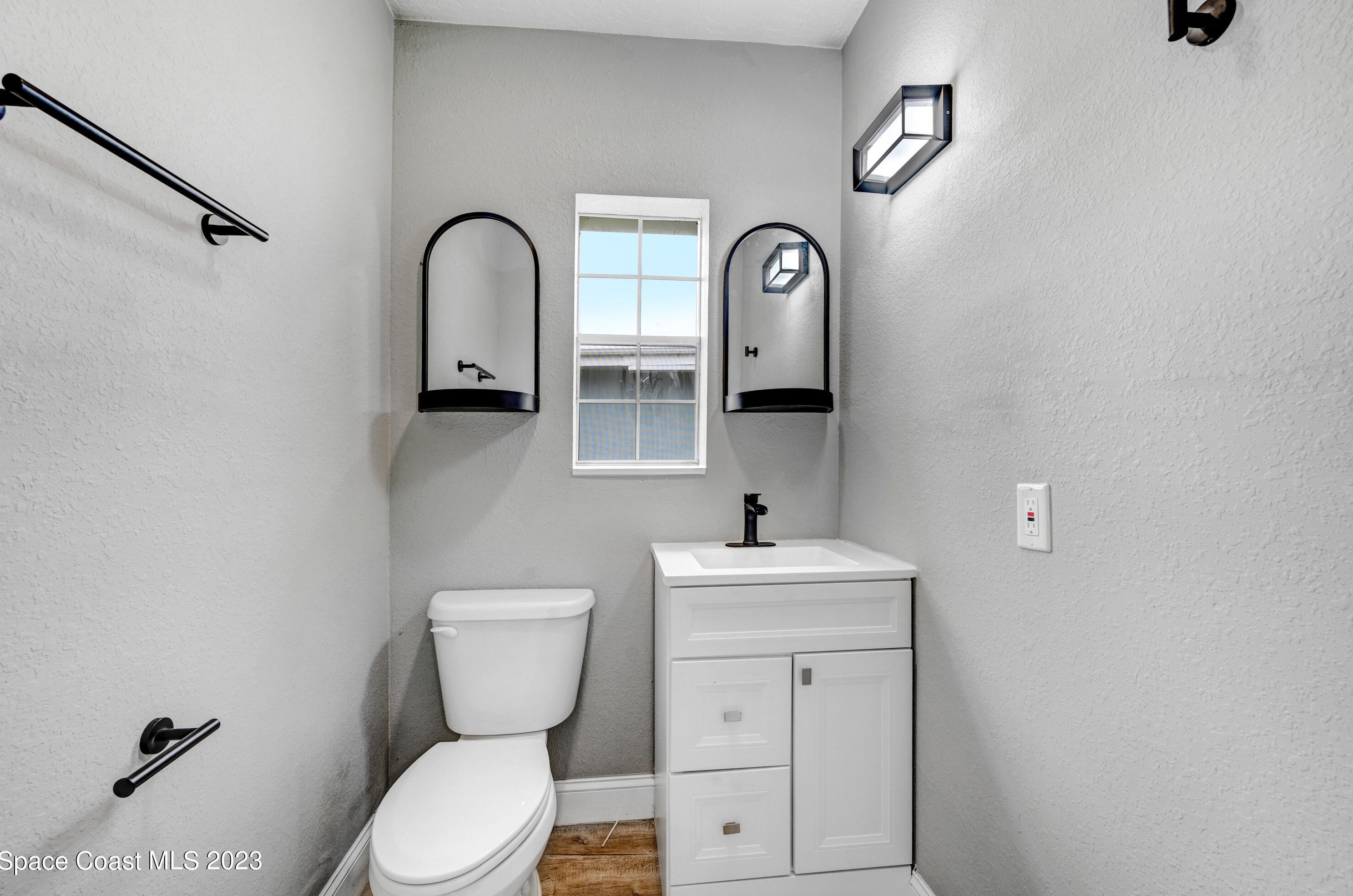 336 Patrick Cir, Melbourne FL  32901-4148 exterior