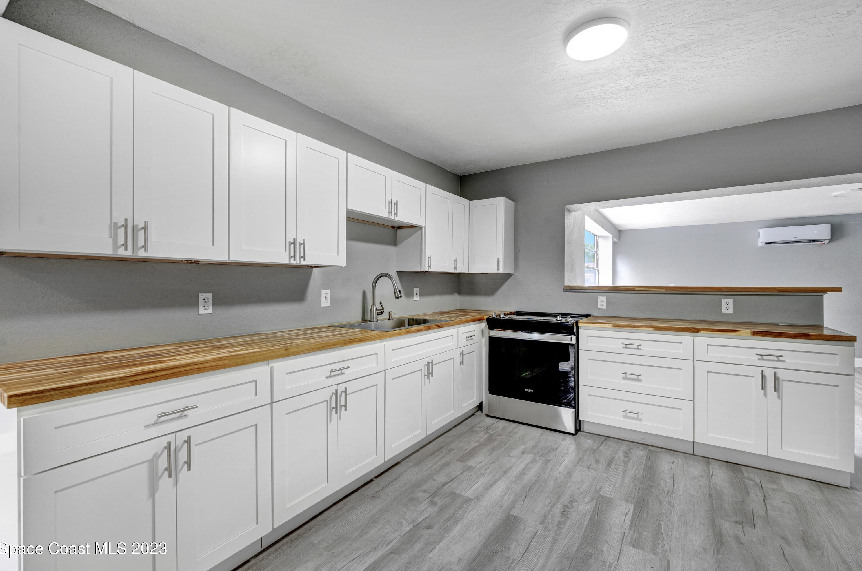 336 Patrick Cir, Melbourne FL  32901-4148 exterior