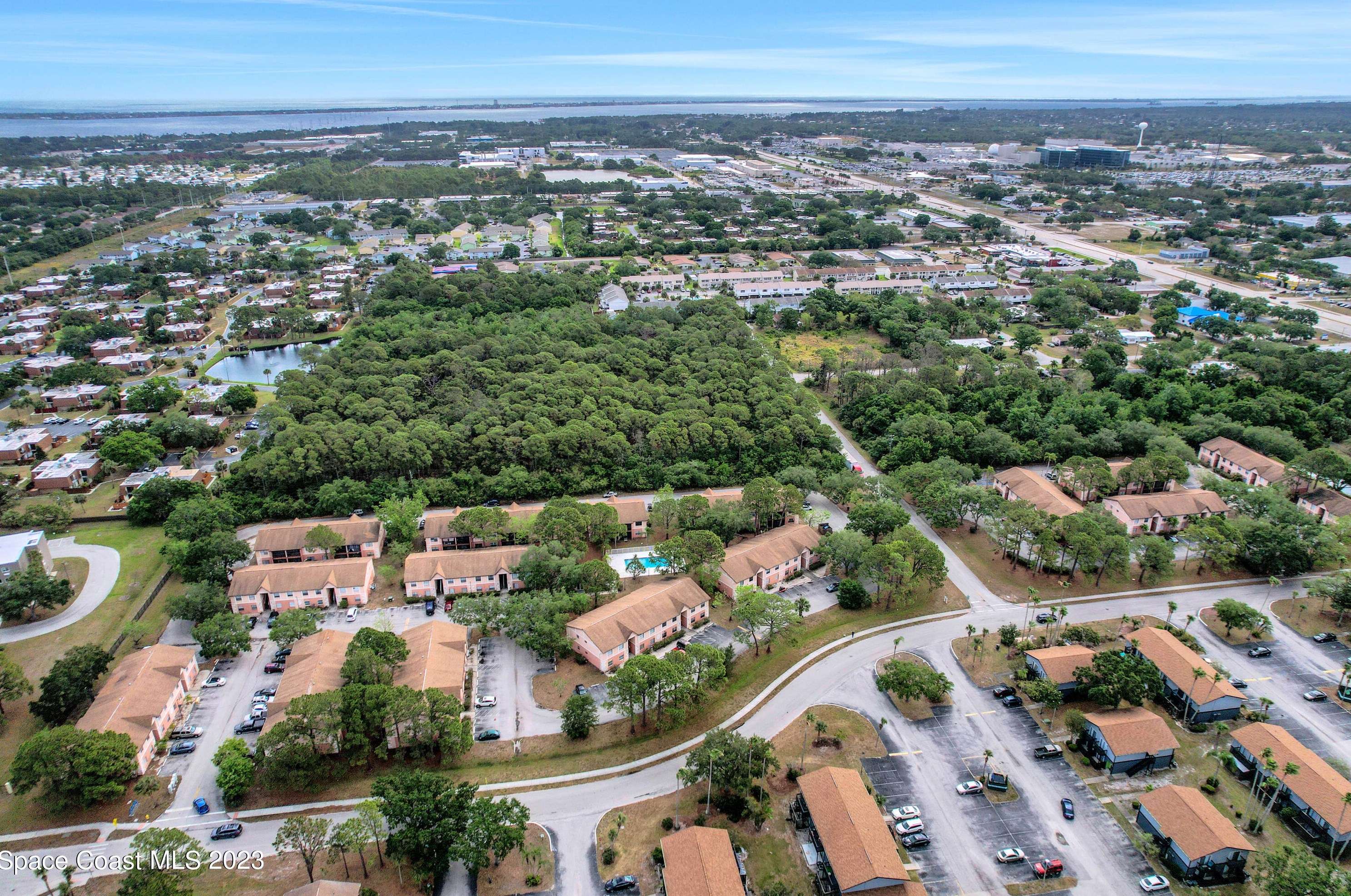 2921 Pinewood Dr, Melbourne FL 32905-2958 exterior