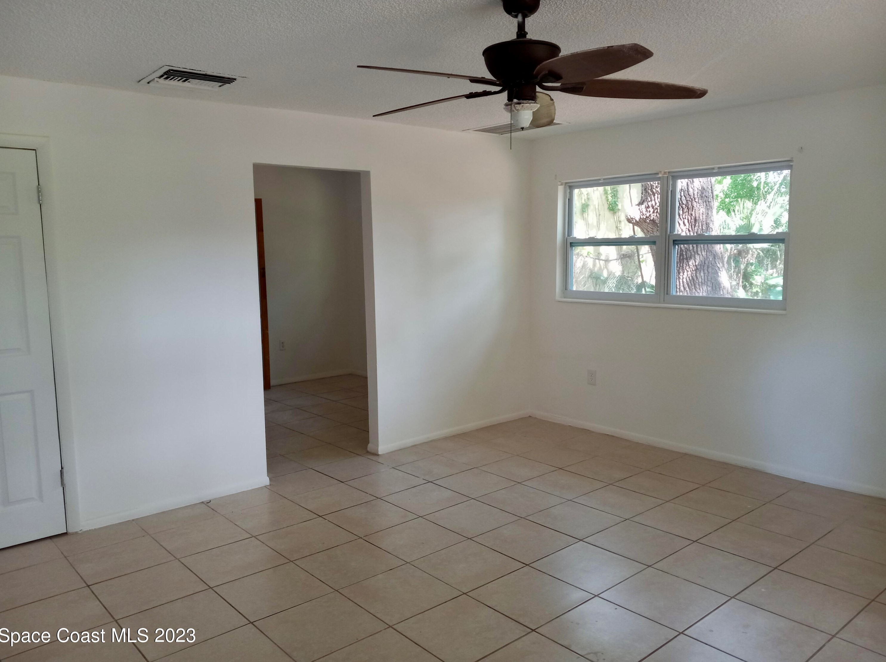 352 Hibiscus Ave, Merritt Island, FL 32953