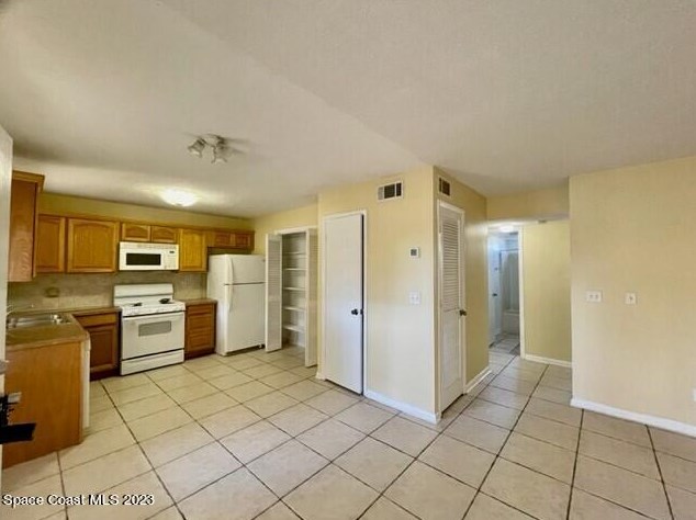 950 Varnum St #2, Melbourne, FL 32935