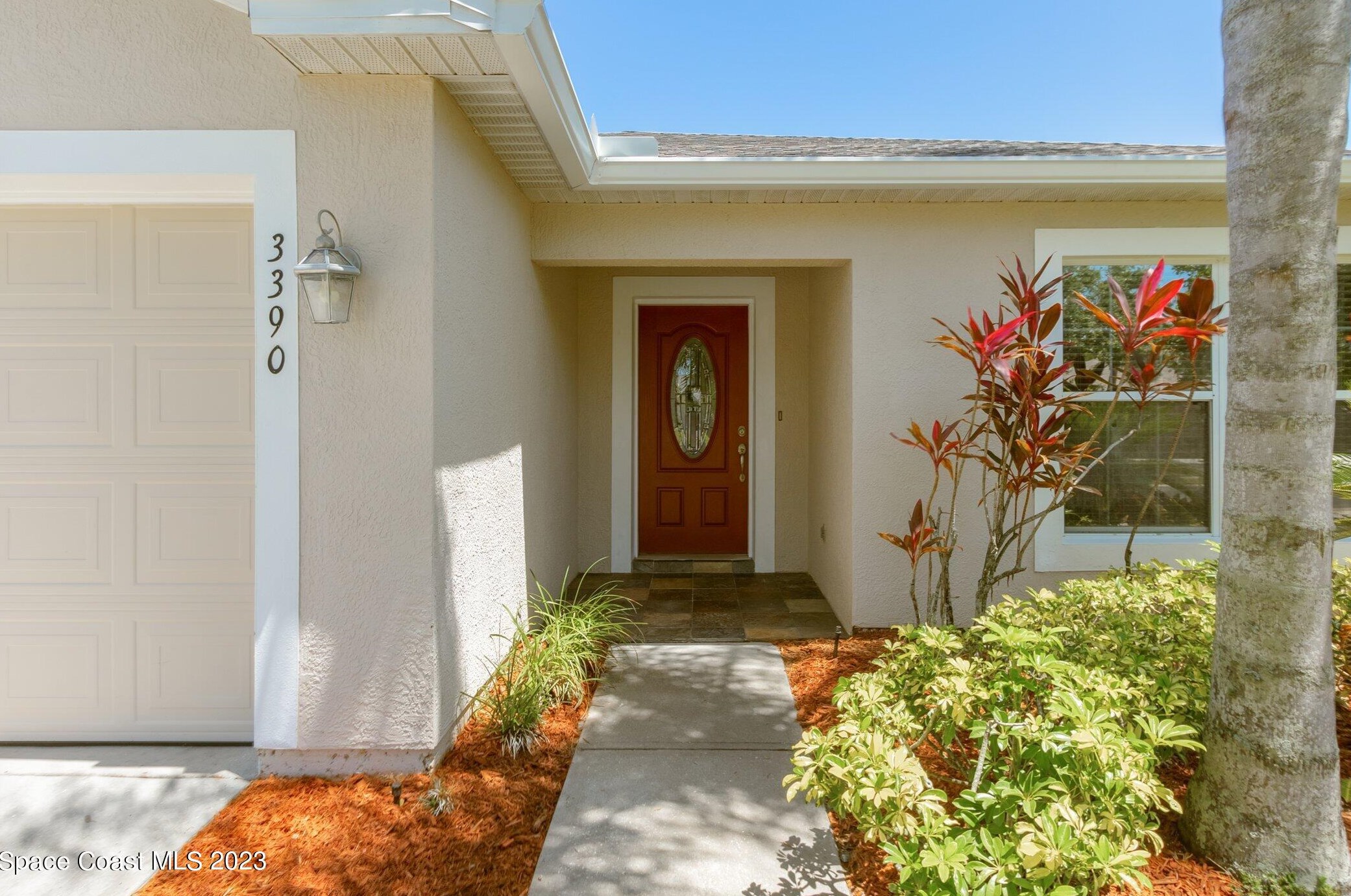 3390 Deer Lakes Dr, Melbourne, FL 32940-2309