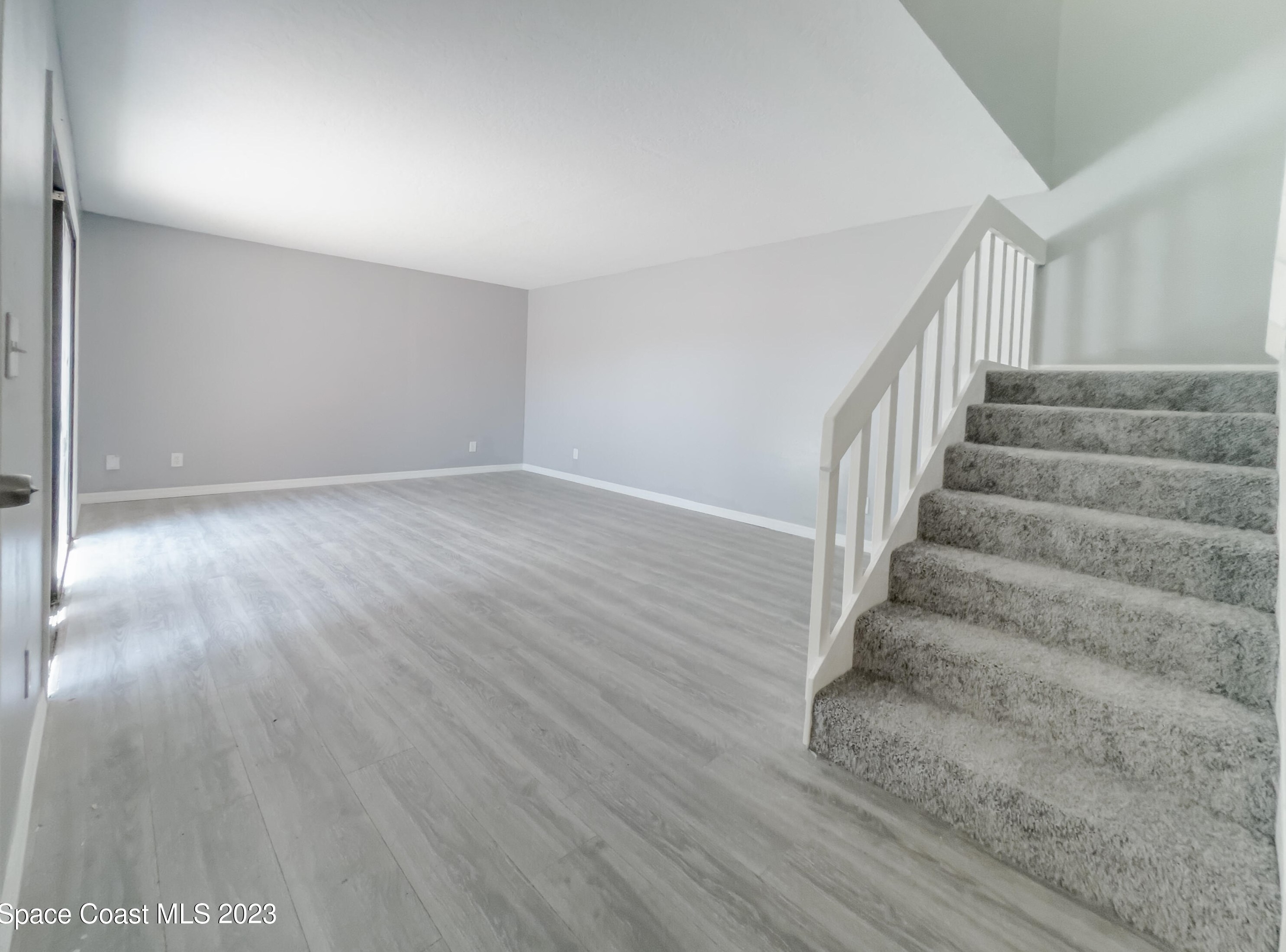 1012 Vista Oaks Cir, Melbourne FL  32905-3101 exterior