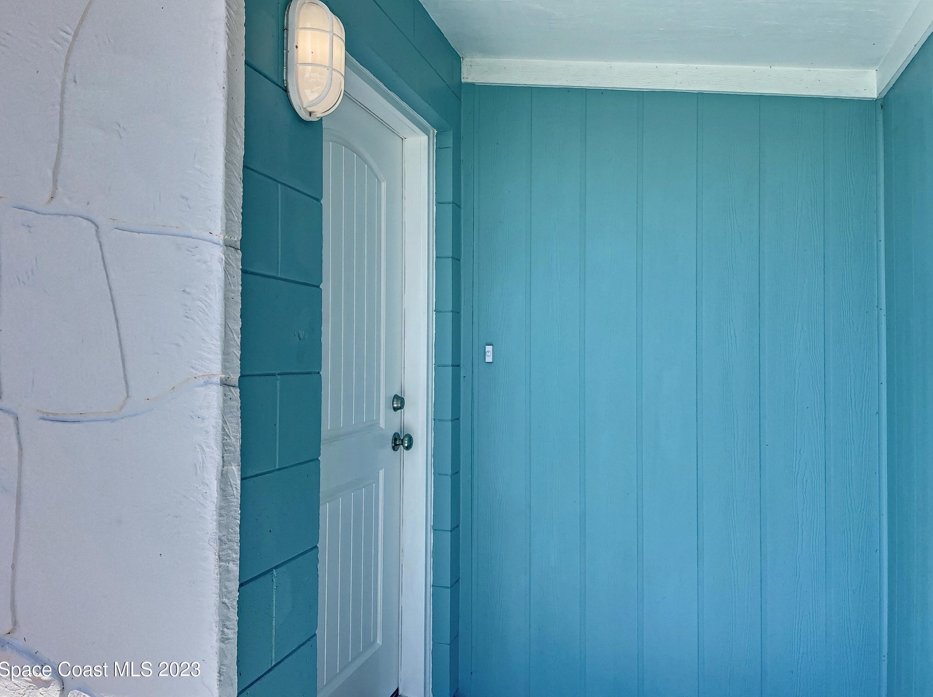 320 Needle Blvd, Merritt Island FL  32953-6108 exterior