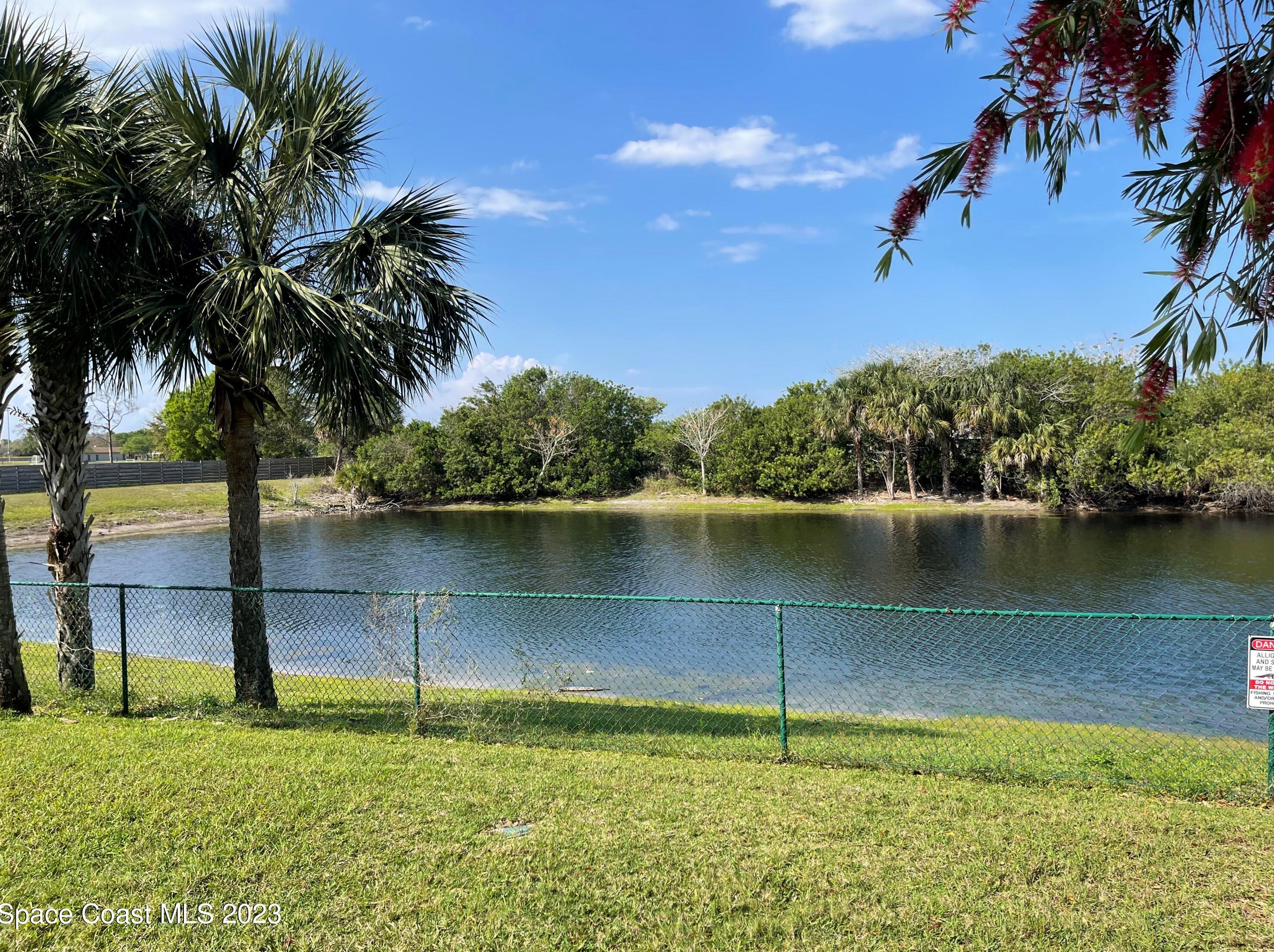 110 Turpial Way Apt 105, Melbourne, FL 32901