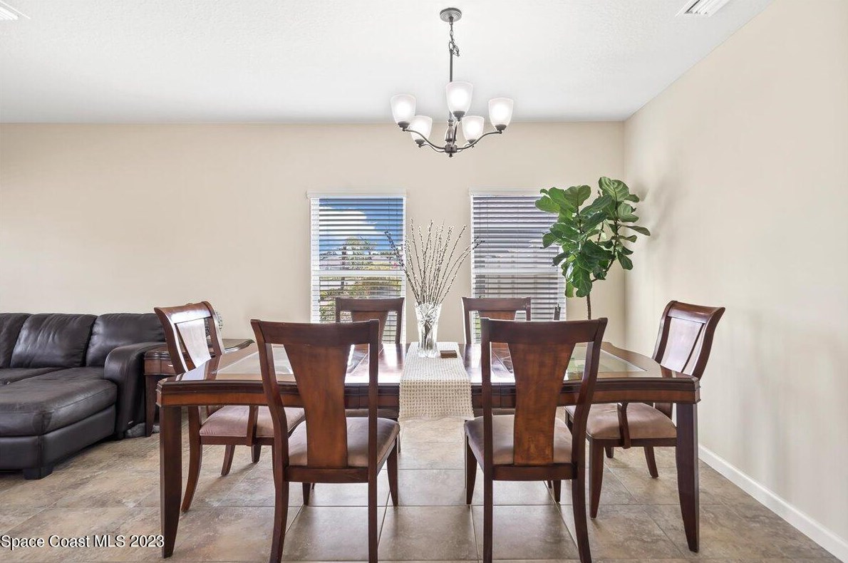 665 Easton Forest Cir, Melbourne FL  32909-6847 exterior