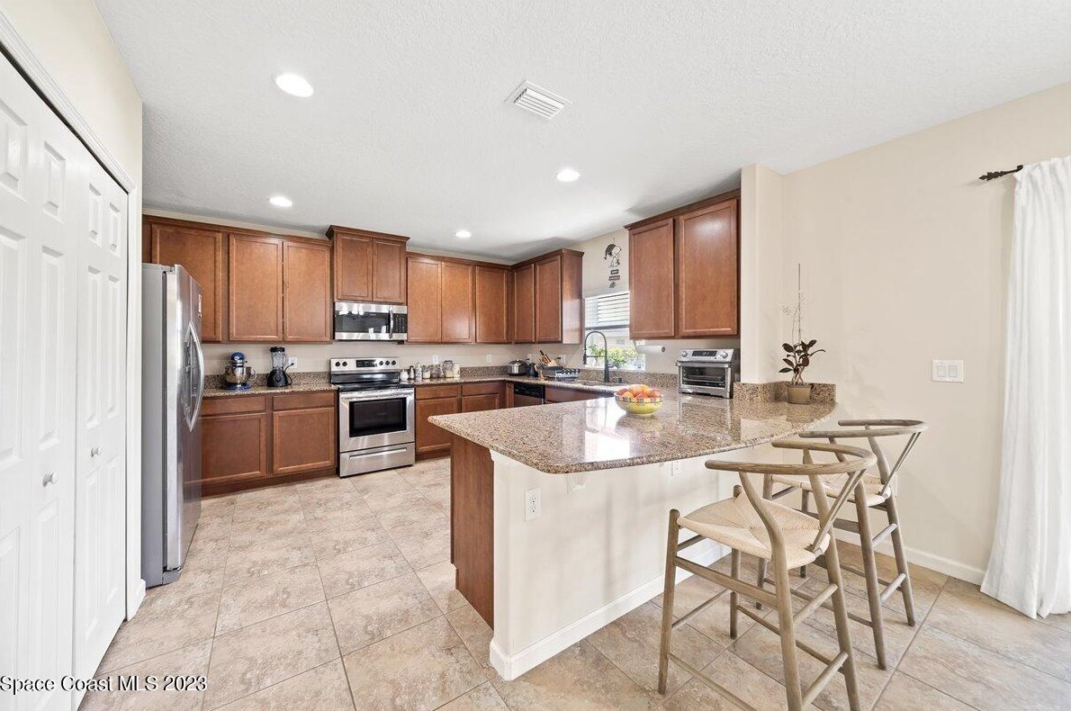 665 Easton Forest Cir, Melbourne FL  32909-6847 exterior