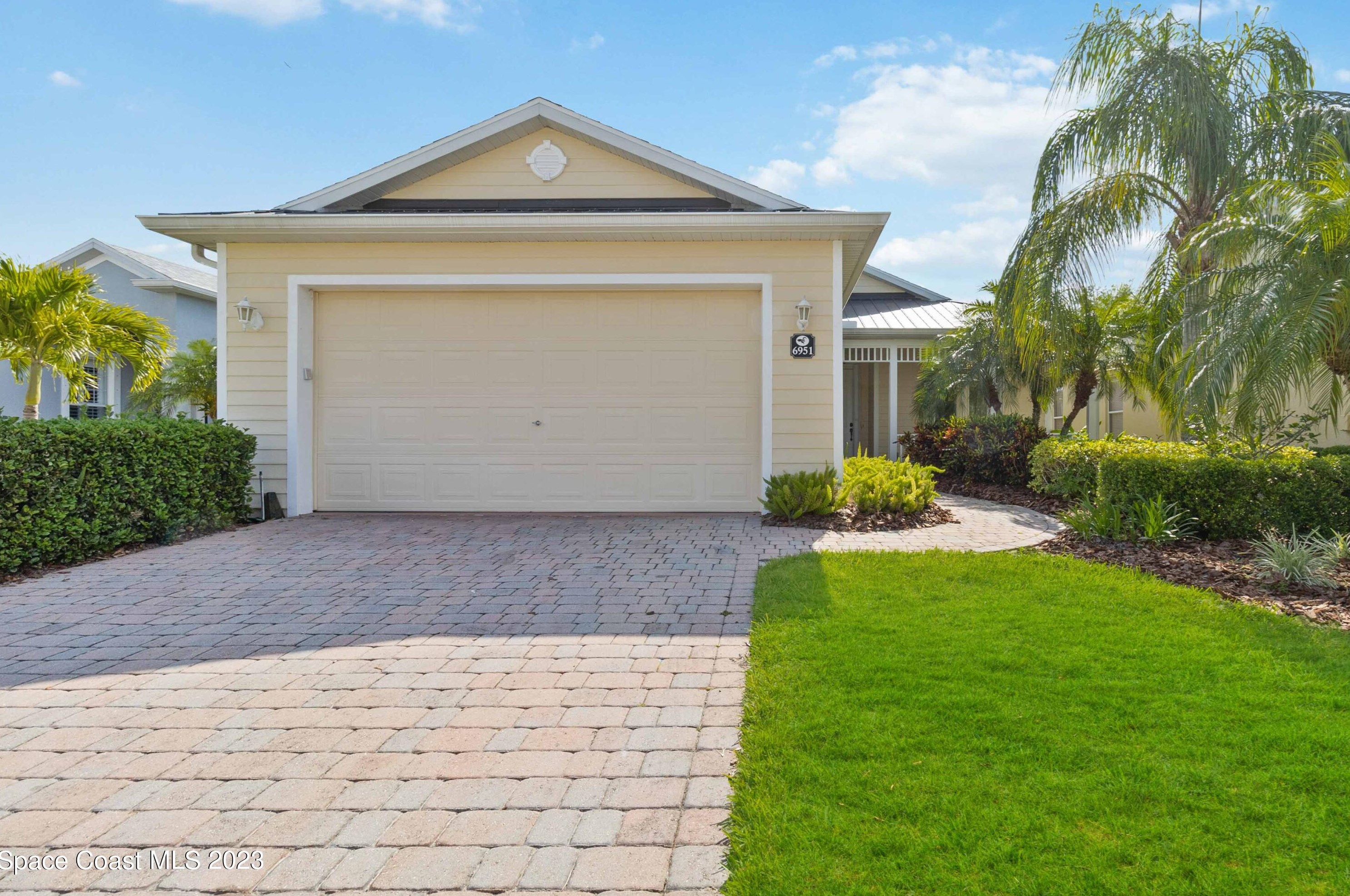 6951 Abbeyville Rd, Melbourne, FL 32940-6667