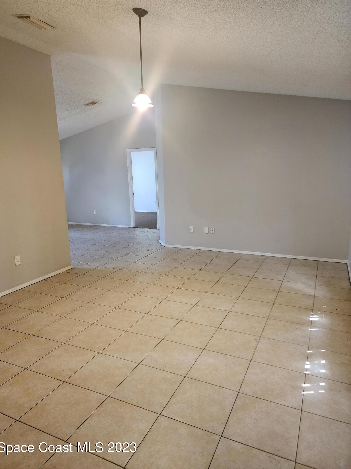 225 Godfrey Rd Se, Melbourne, FL 32909