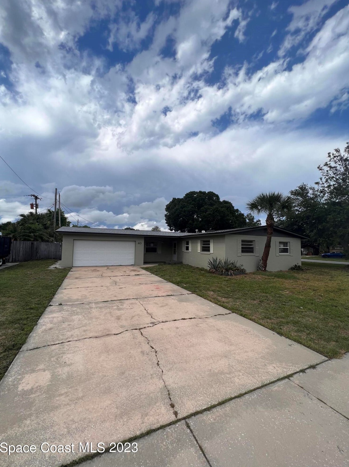 40 Carib Dr, Merritt Island, FL 32952