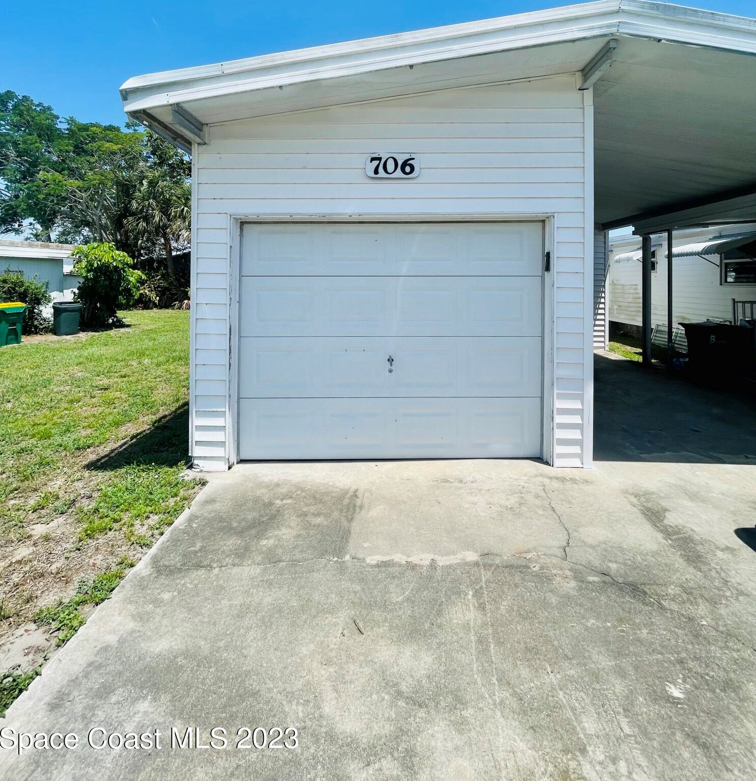 706 Barefoot Blvd, Sebastian, FL 32976