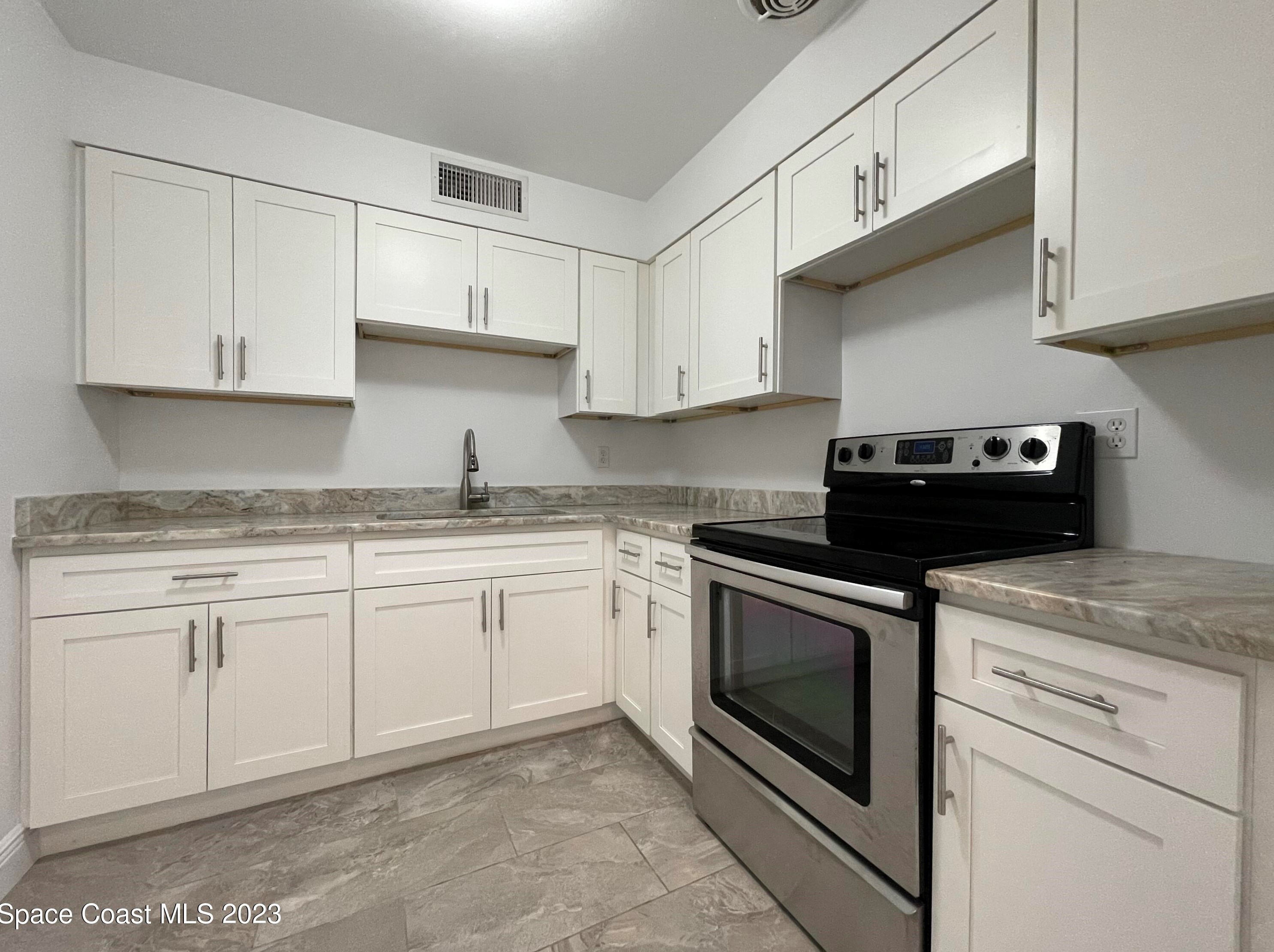 299 N Banana River Dr #110, Merritt Island, FL 32952