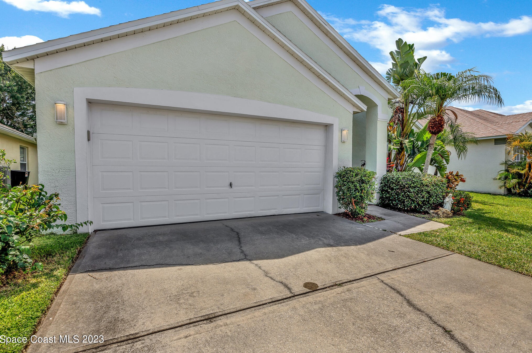 1611 Wekiva Dr, Melbourne FL  32940-6986 exterior