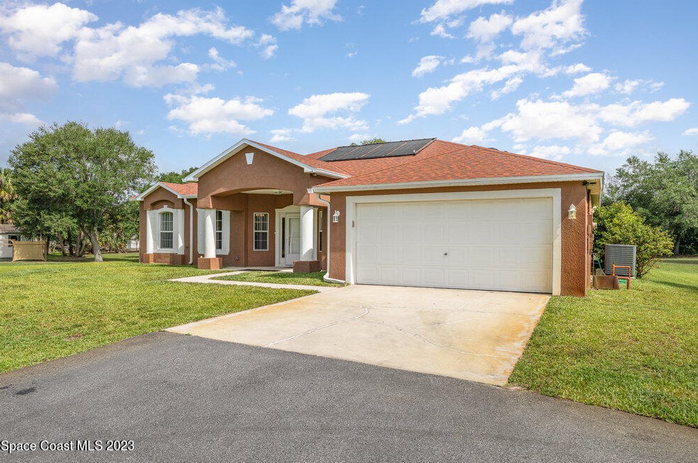 4880 Pine St, Cocoa, FL 32926