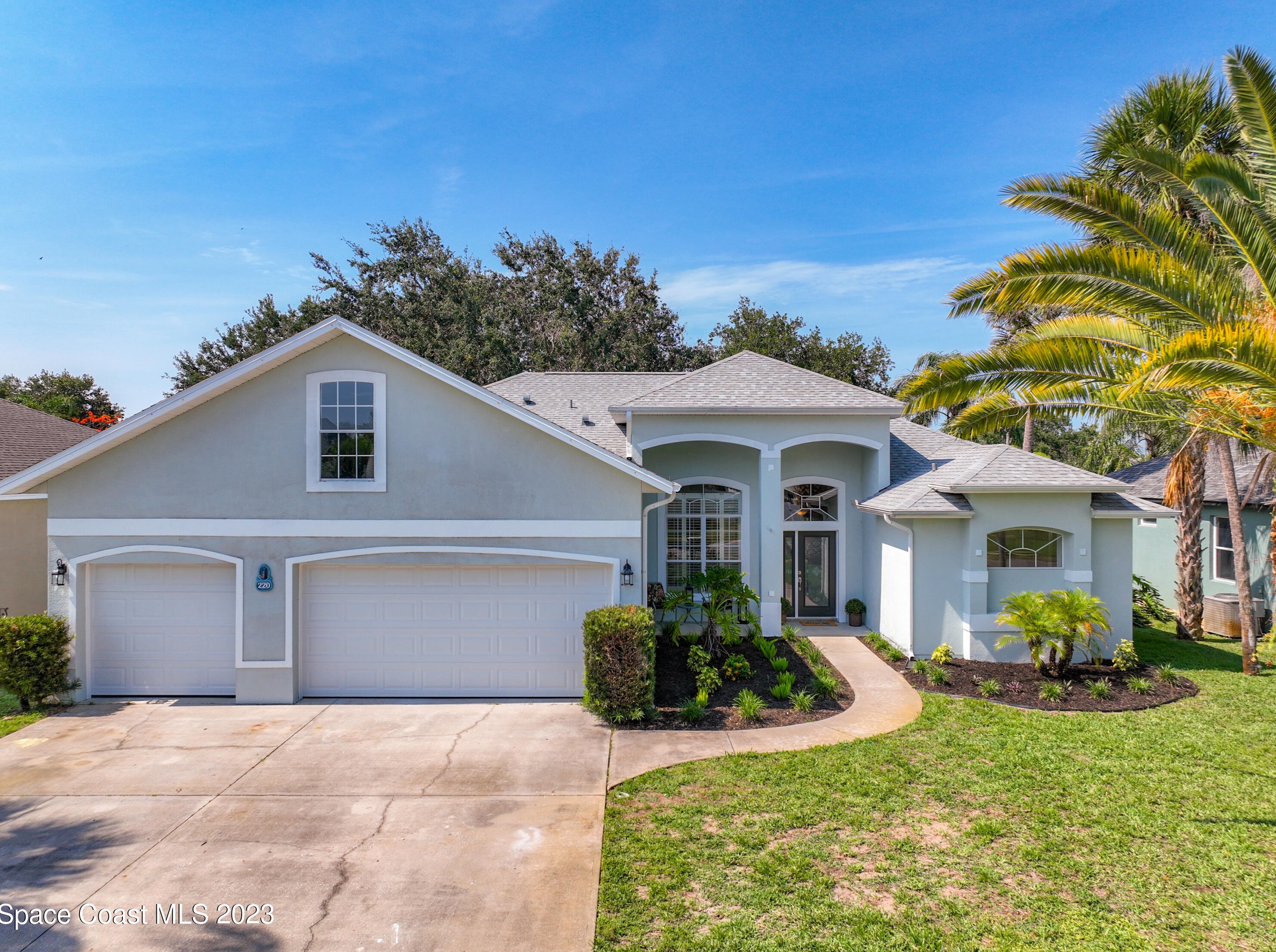 220 Sykes Loop Dr, Merritt Island, FL 32953