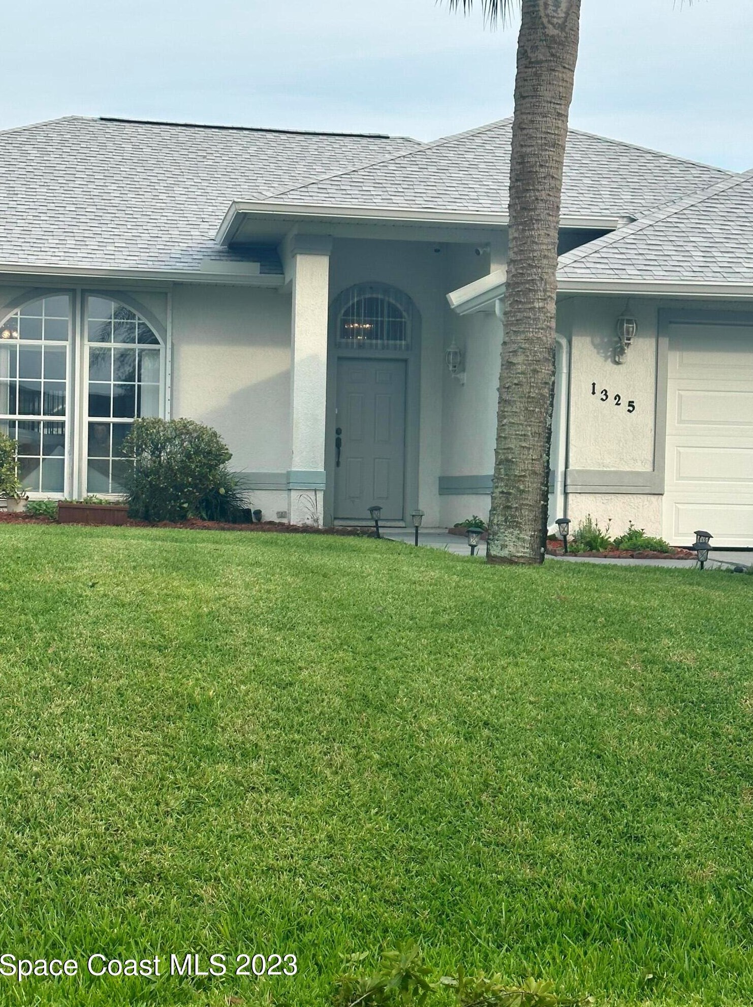 1325 Mohegan Ter, Melbourne, FL 32909-8530