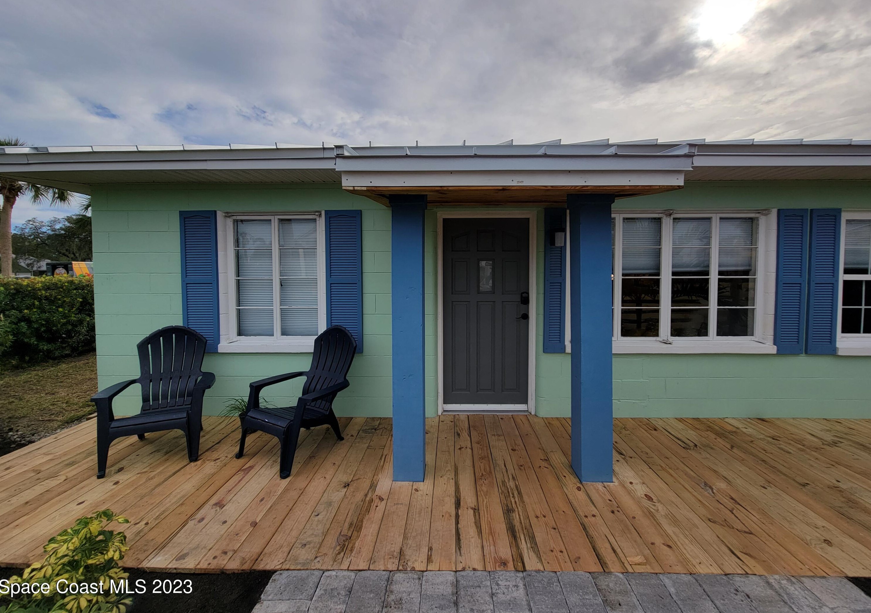 583-585 Montreal Ave, Melbourne, FL 32935