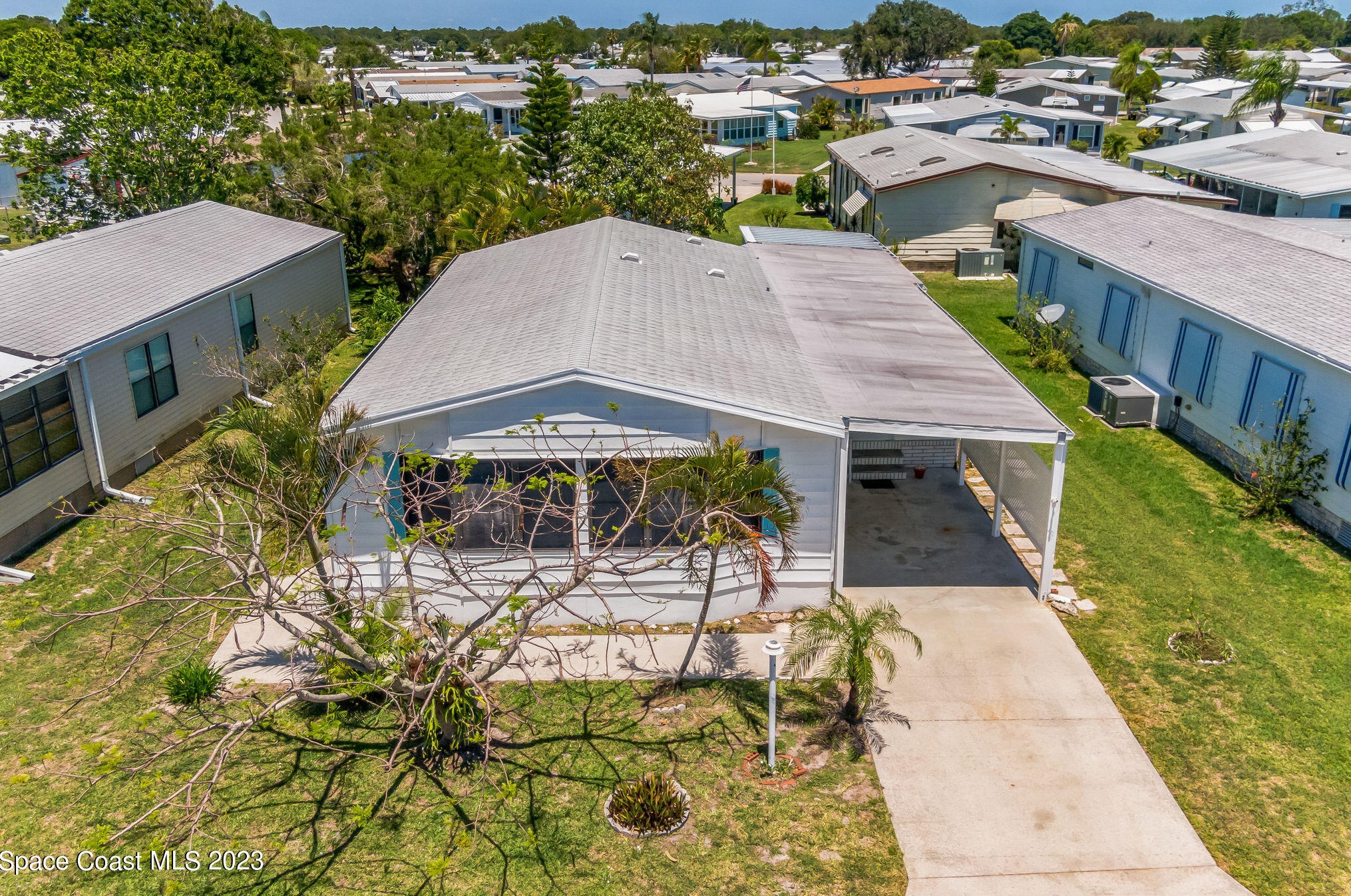916 Jacaranda Dr, Sebastian, FL 32976