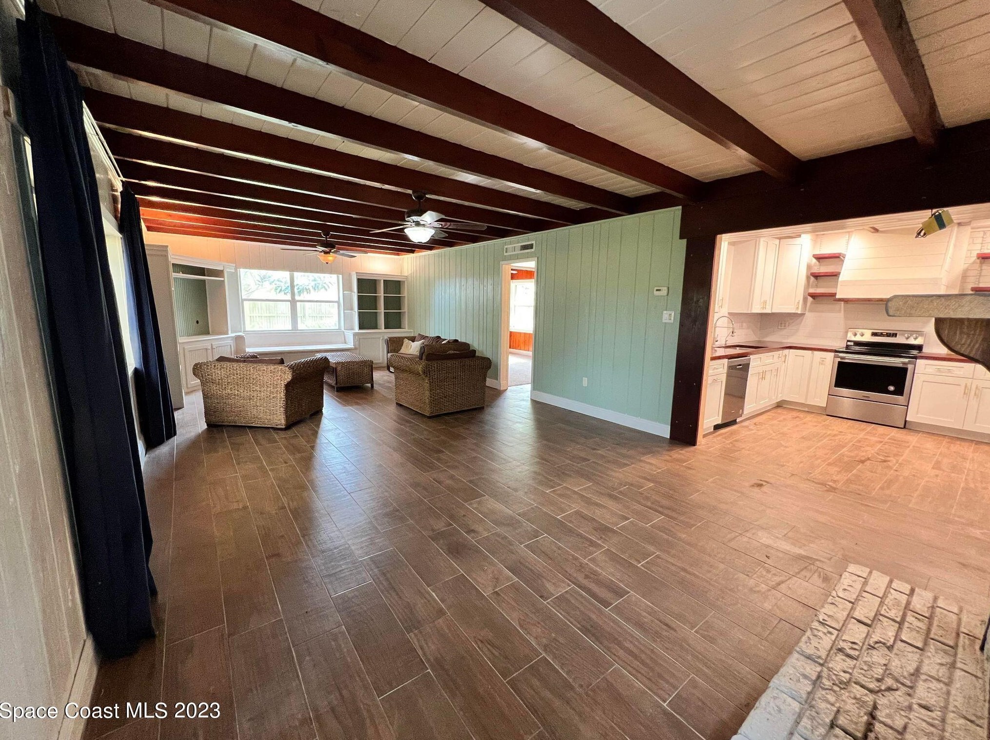 1055 Julia Dr, Melbourne, FL 32935-4210